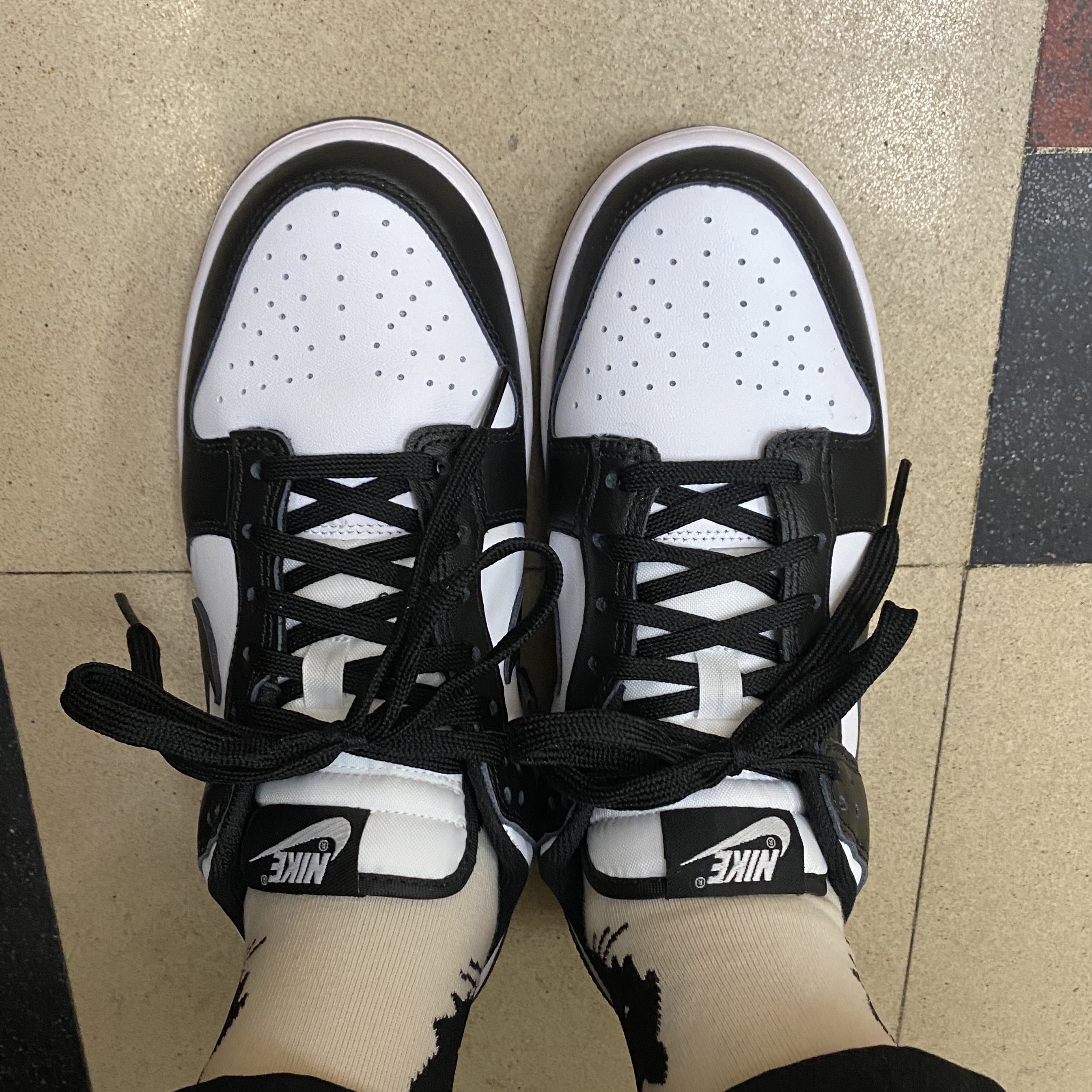 (W) Nike Dunk Low Black 착용 스타일