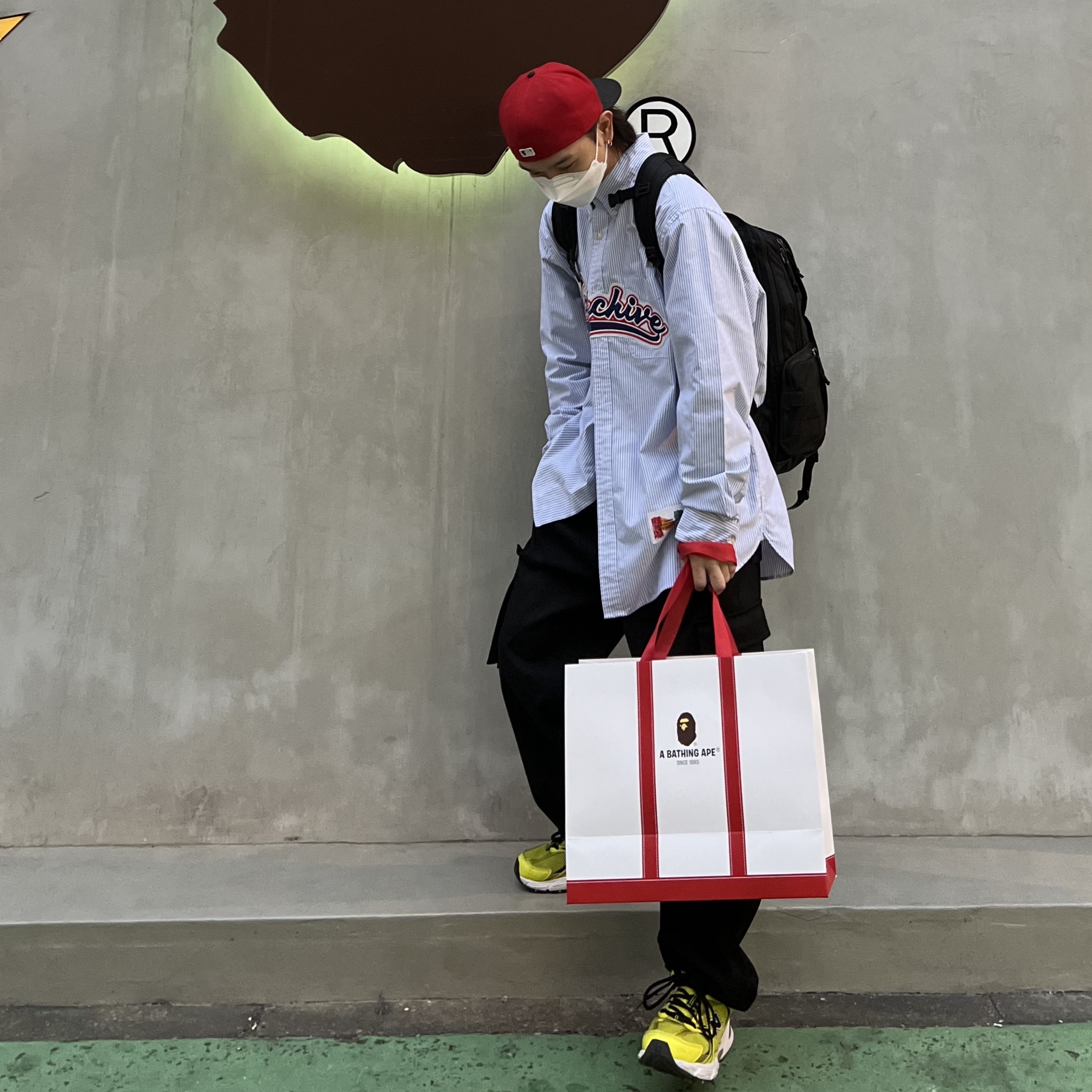 New Balance 530 Yellow 착용 스타일 - 1