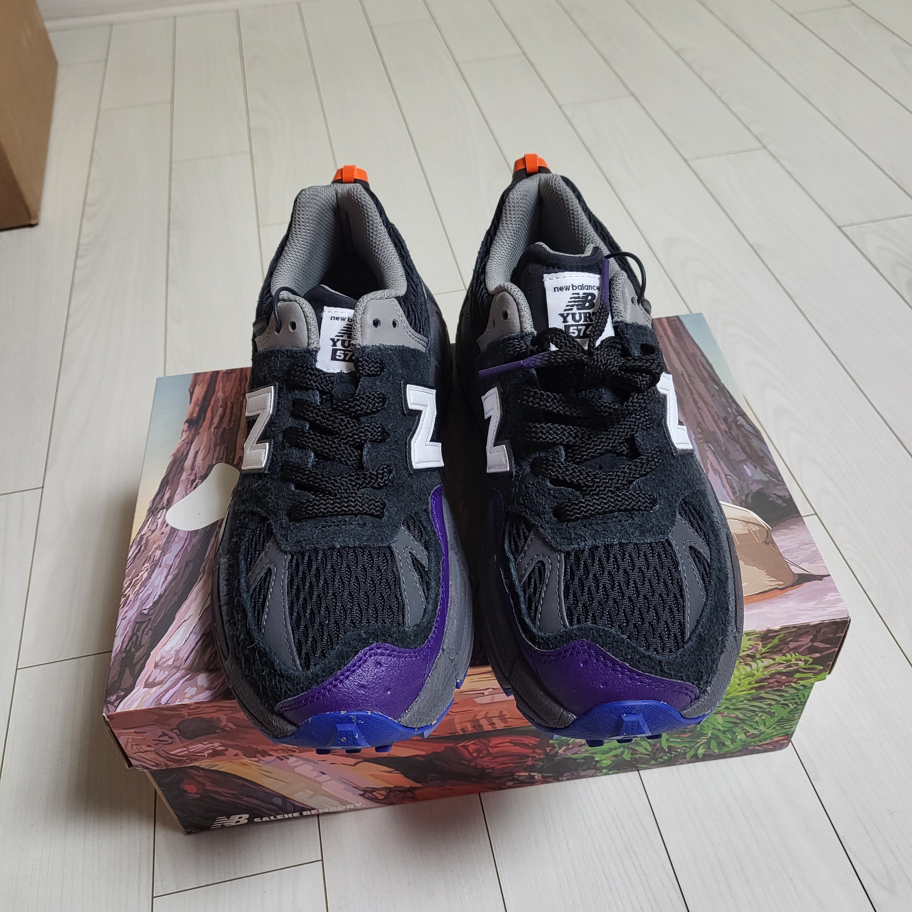 New Balance x Salehe Bembury 574 Yurt Black 착용 스타일 - 2