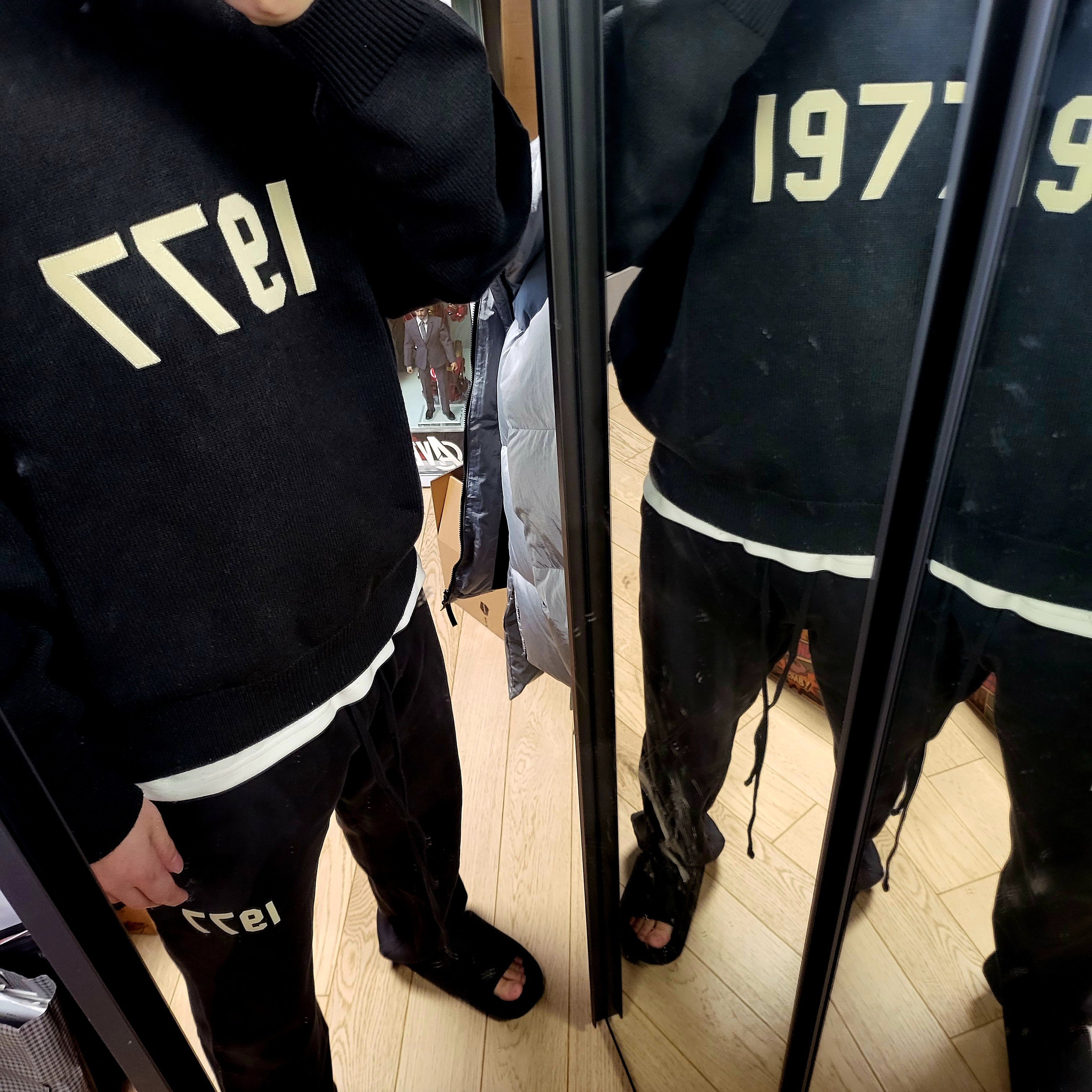 Essentials 1977 Knit Long Sleeve Polo Iron - 22SS, Essentials 1977 Relaxed Sweatpants Iron - 22SS 착용 스타일 - 3