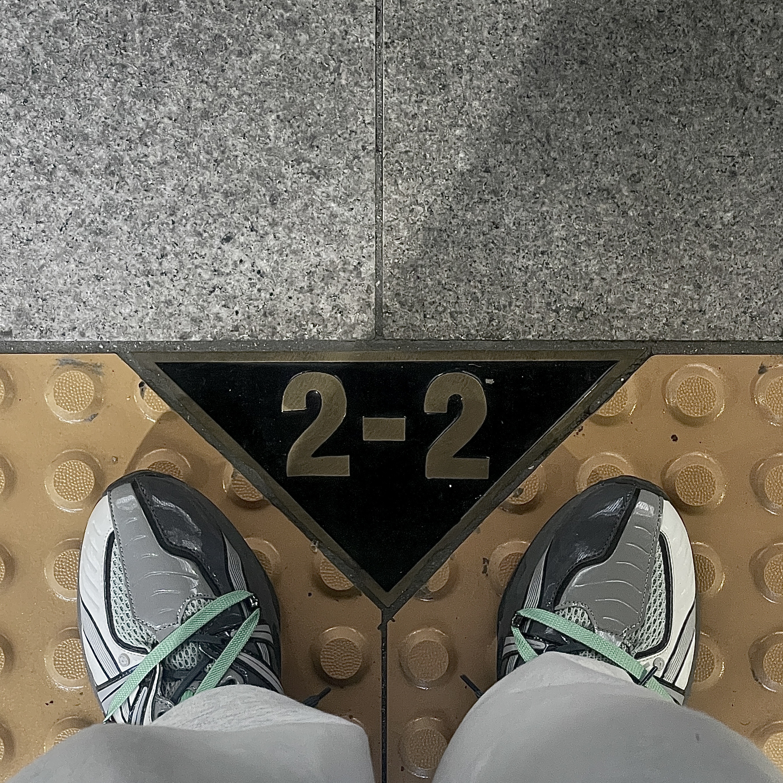 Asics x Andersson Bell HN2-S Protoblast Smoke Grey 착용 스타일