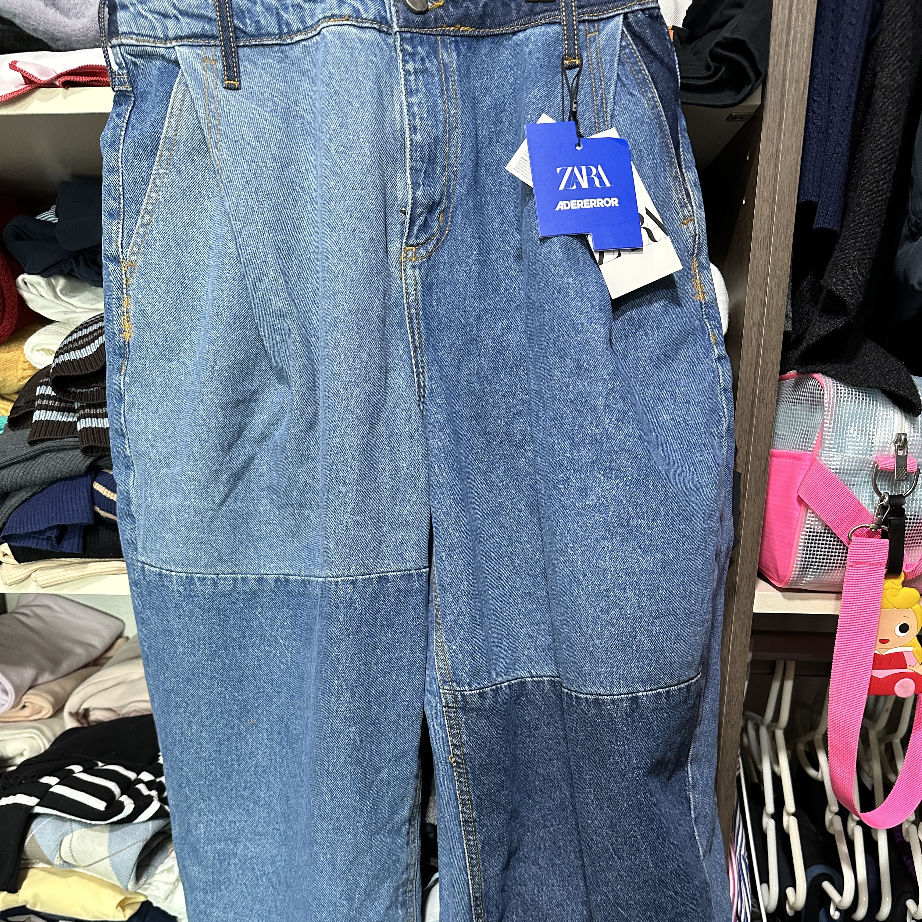 Zara x Ader Error Barrel Leg Jeans Blue 착용 스타일 - 1