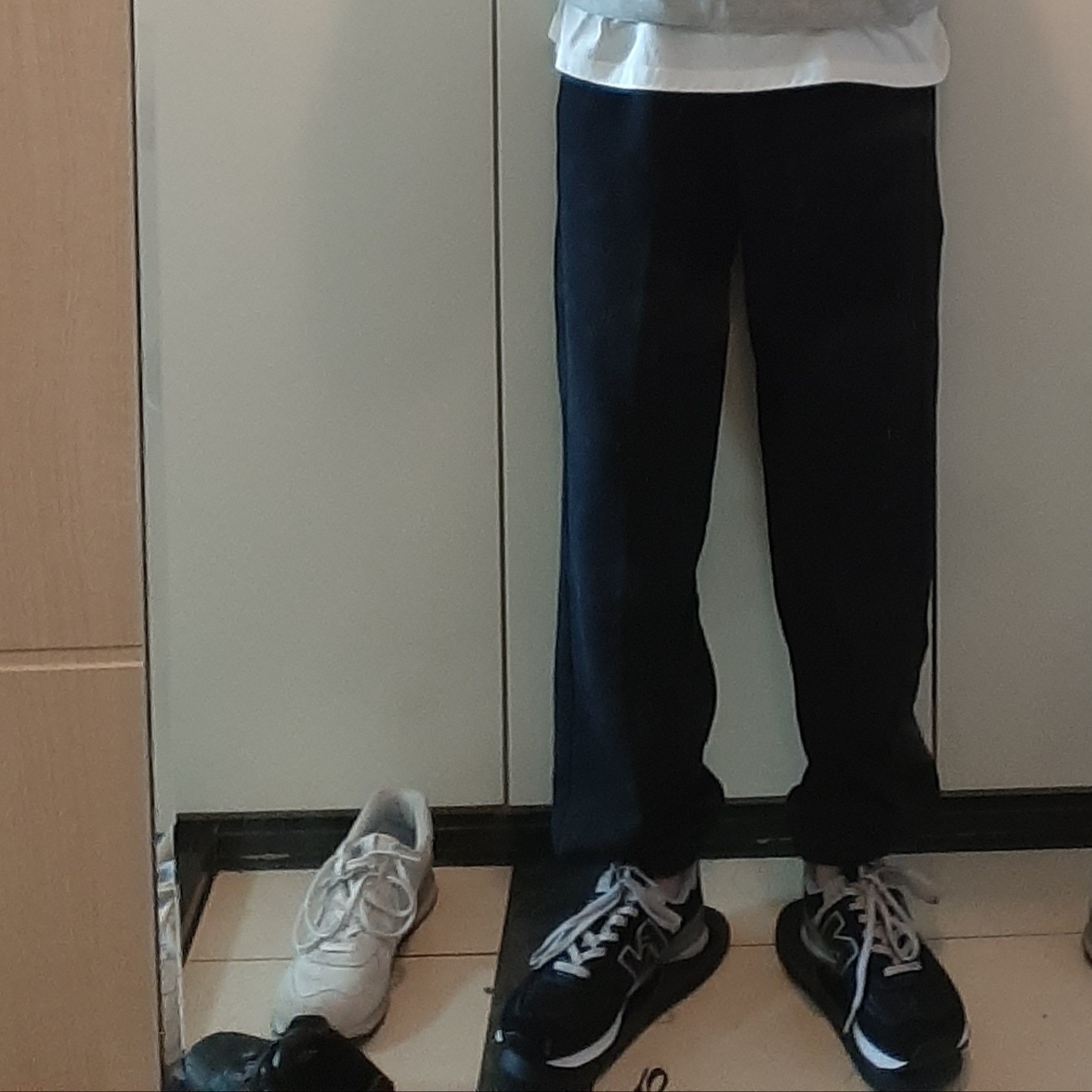 New Balance 574 Black - D Standard 착용 스타일