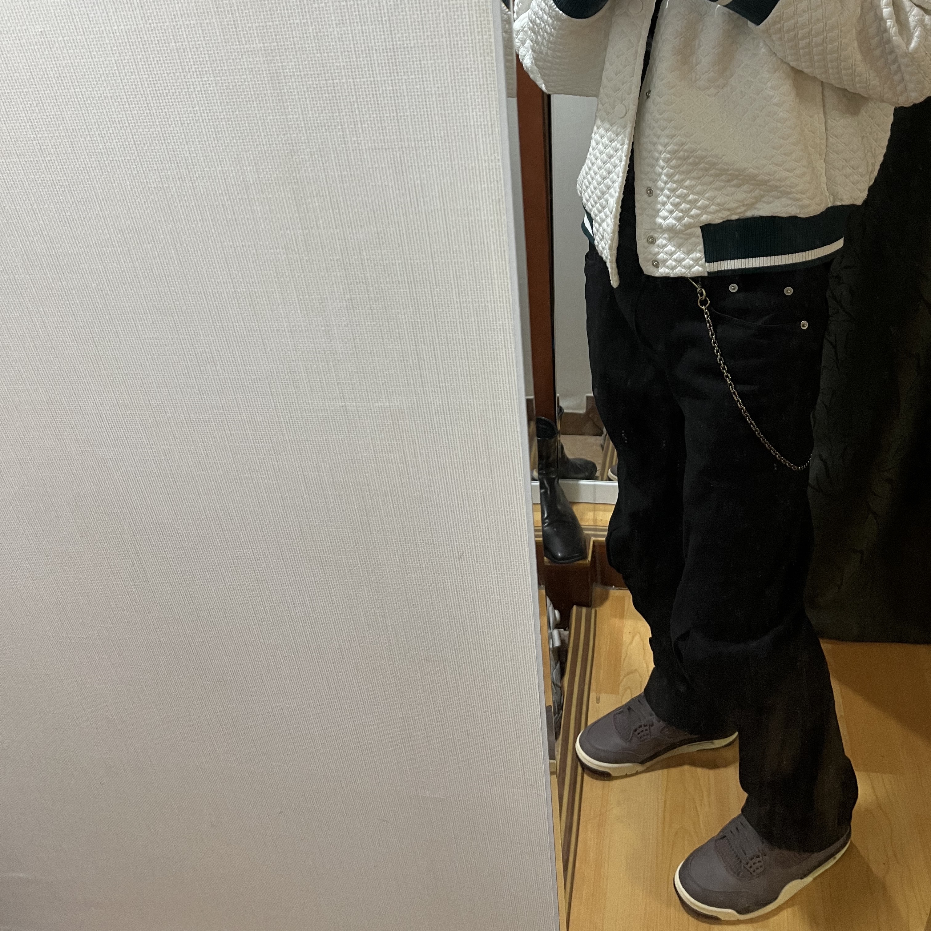 Jordan 4 x A Ma Maniere Retro Violet Ore, Palace Tri-Visions T-Shirt Black - 22SS 착용 스타일 - 2