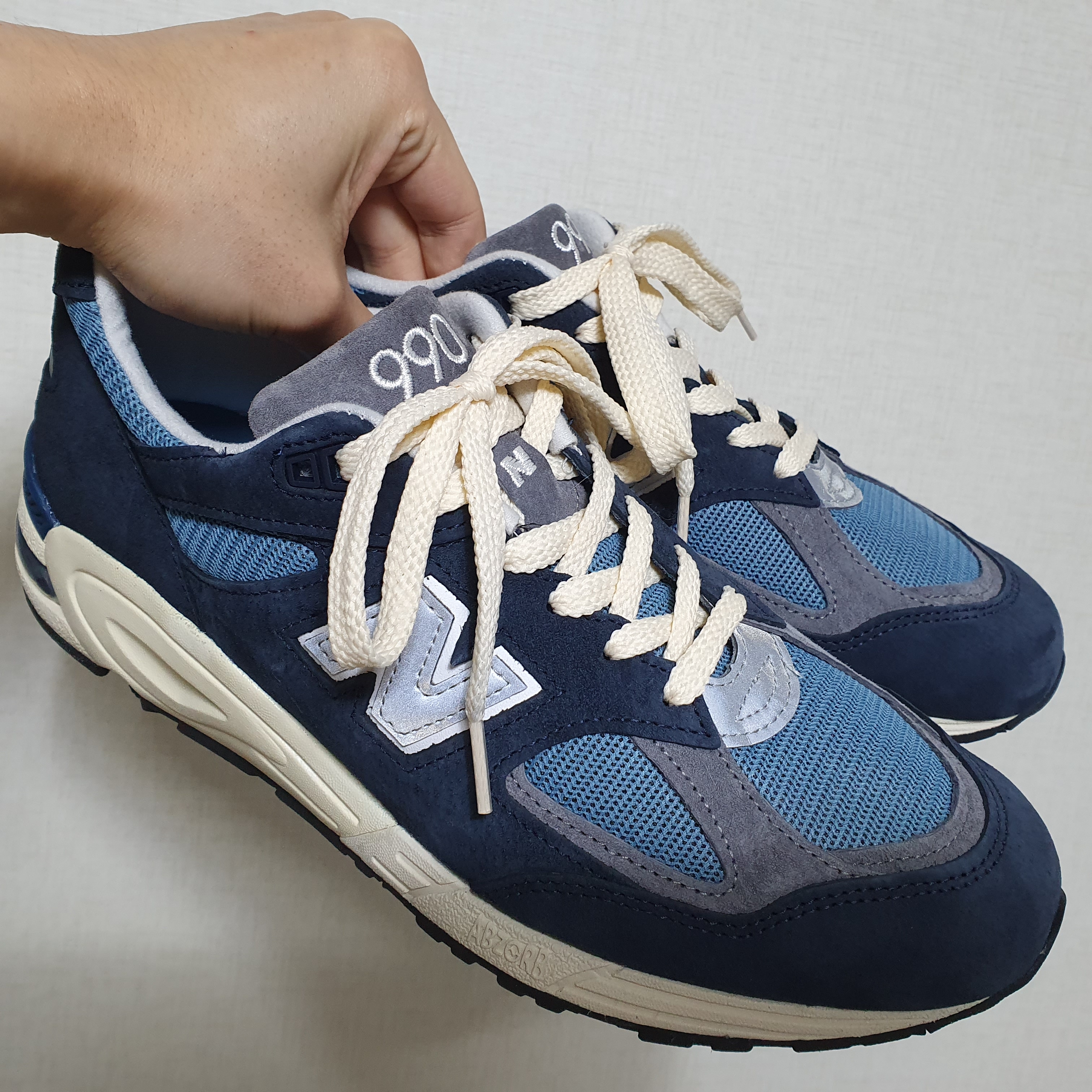 New Balance 990v2 Made in USA Navy Castlerock 착용 스타일