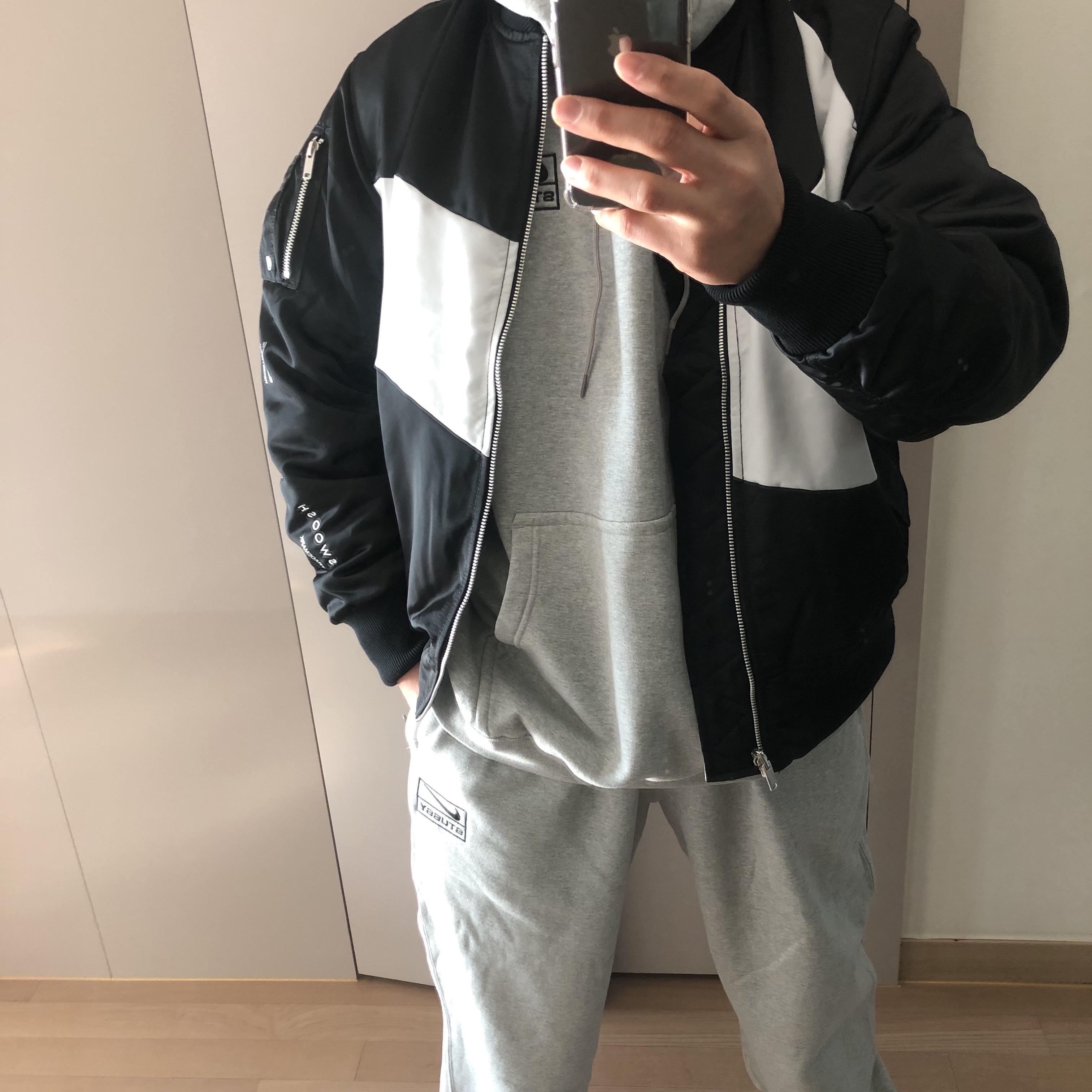 Nike NSW Swoosh Therma-Fit Bomber Black - Asia, Nike x Stussy NRG RA Pullover Hoodie Dark Grey Heather (DJ9488-063) 착용 스타일