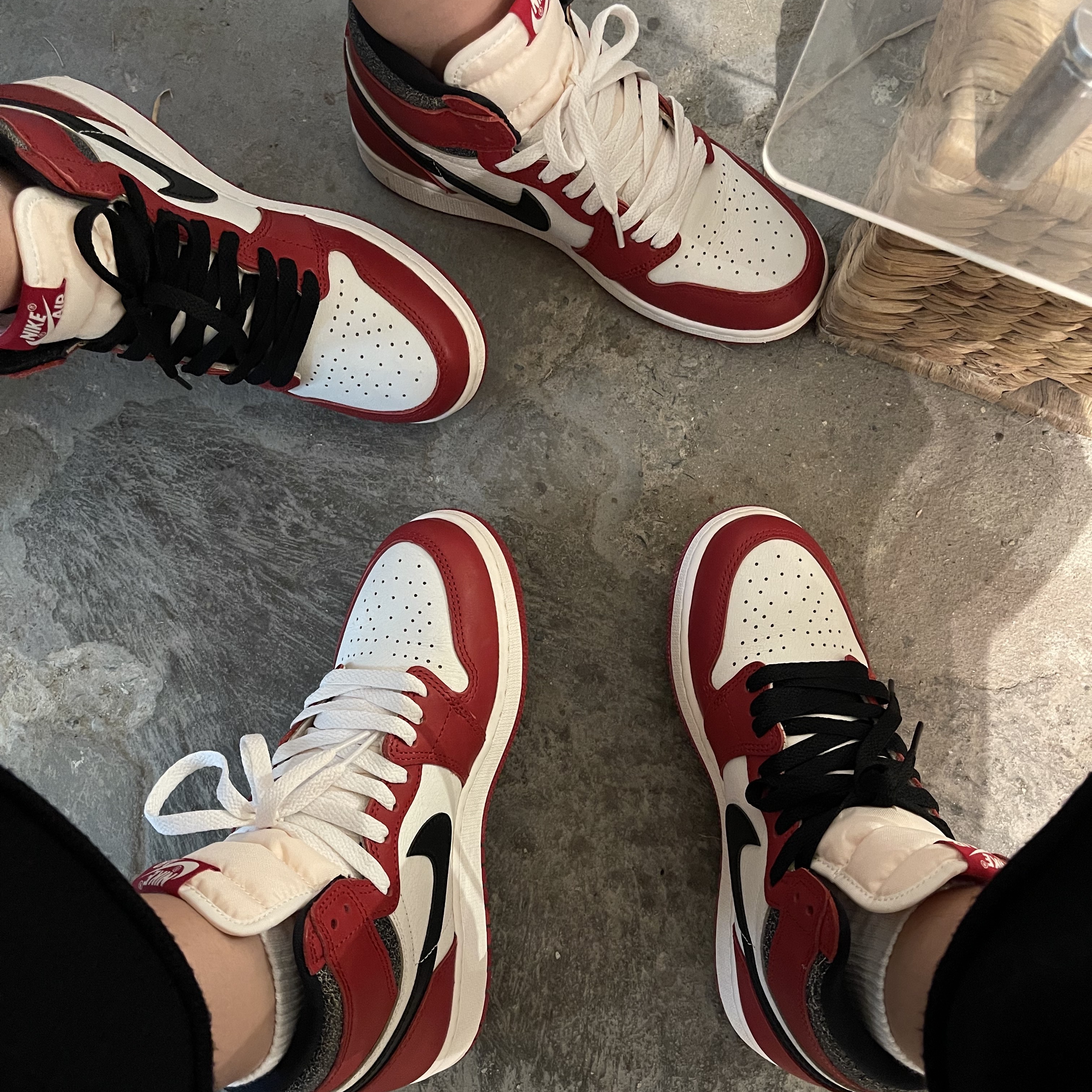 Jordan 1 Retro High OG Chicago 2022, (GS) Jordan 1 Retro High OG Chicago 2022 착용 스타일 - 3