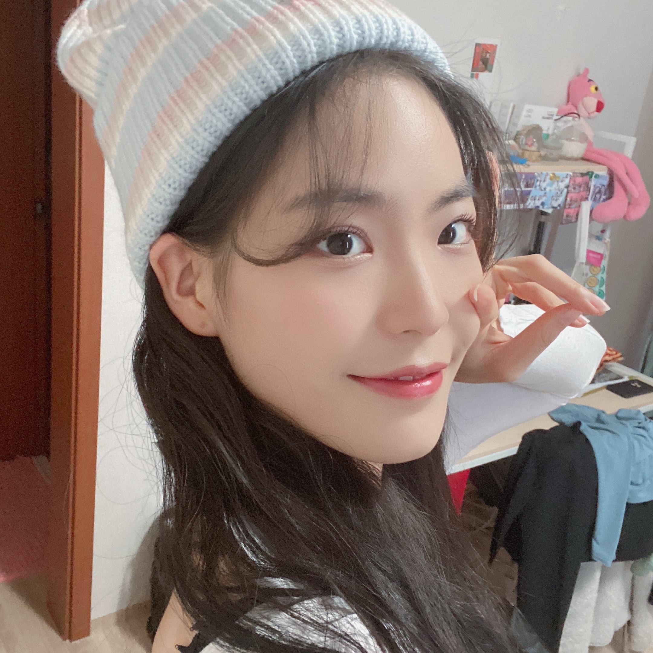 Acne Studios Striped Face Beanie Multi Blue 착용 스타일 - 2