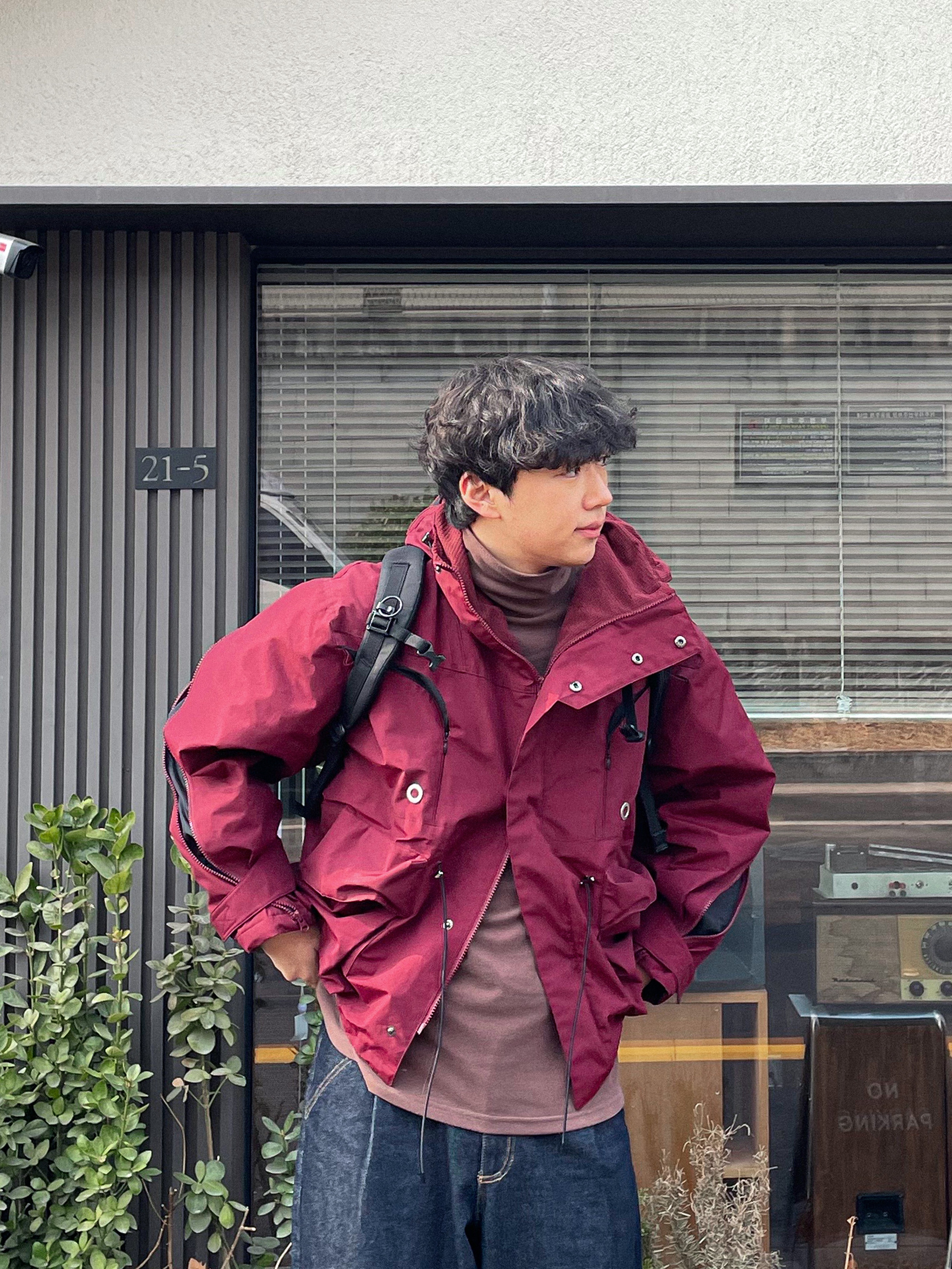 Arc'teryx Mantis 32 Backpack Black 착용 스타일 - 4