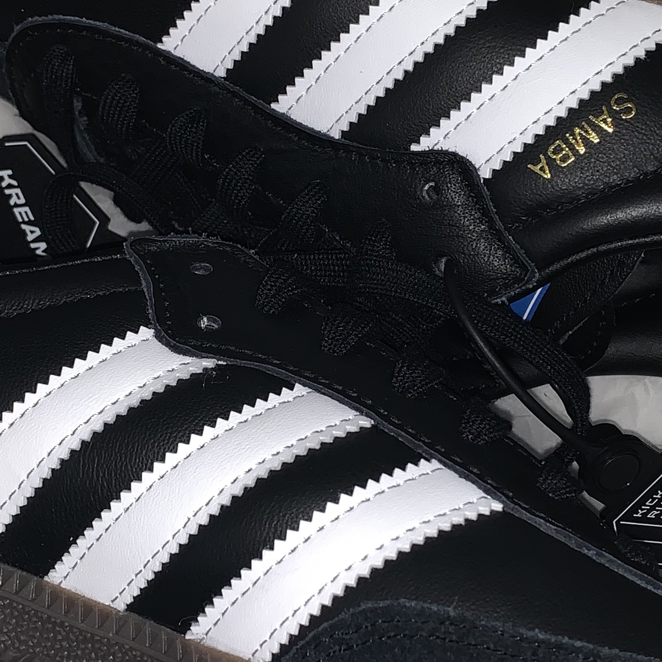 Adidas Samba OG Black White Gum, Adidas Samba ADV Black 착용 스타일 - 1