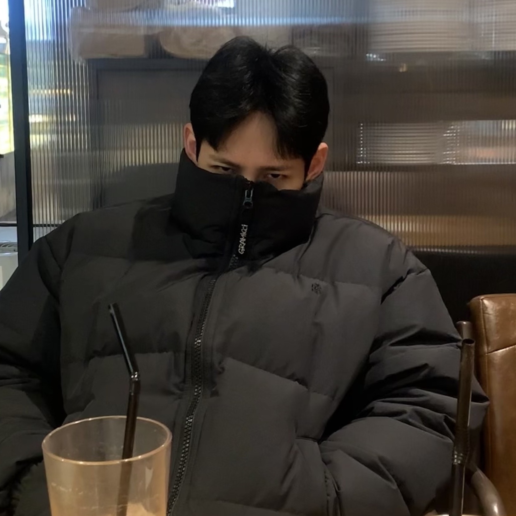 IAB Studio x Thor Balaclava Black, IAB Studio x Thor 1L Container Black 착용 스타일 - 4