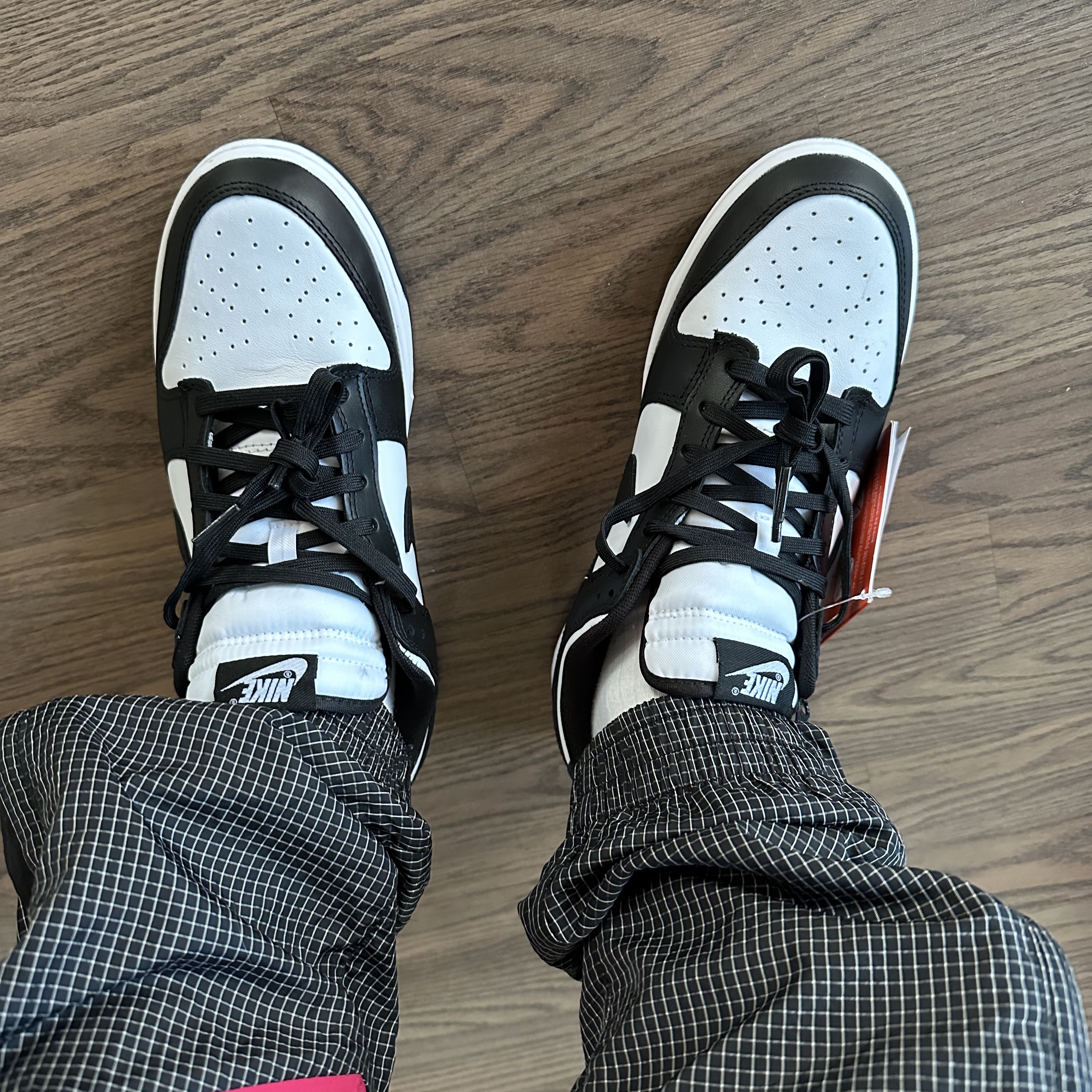 Nike Dunk Low Retro Black 착용 스타일 - 5