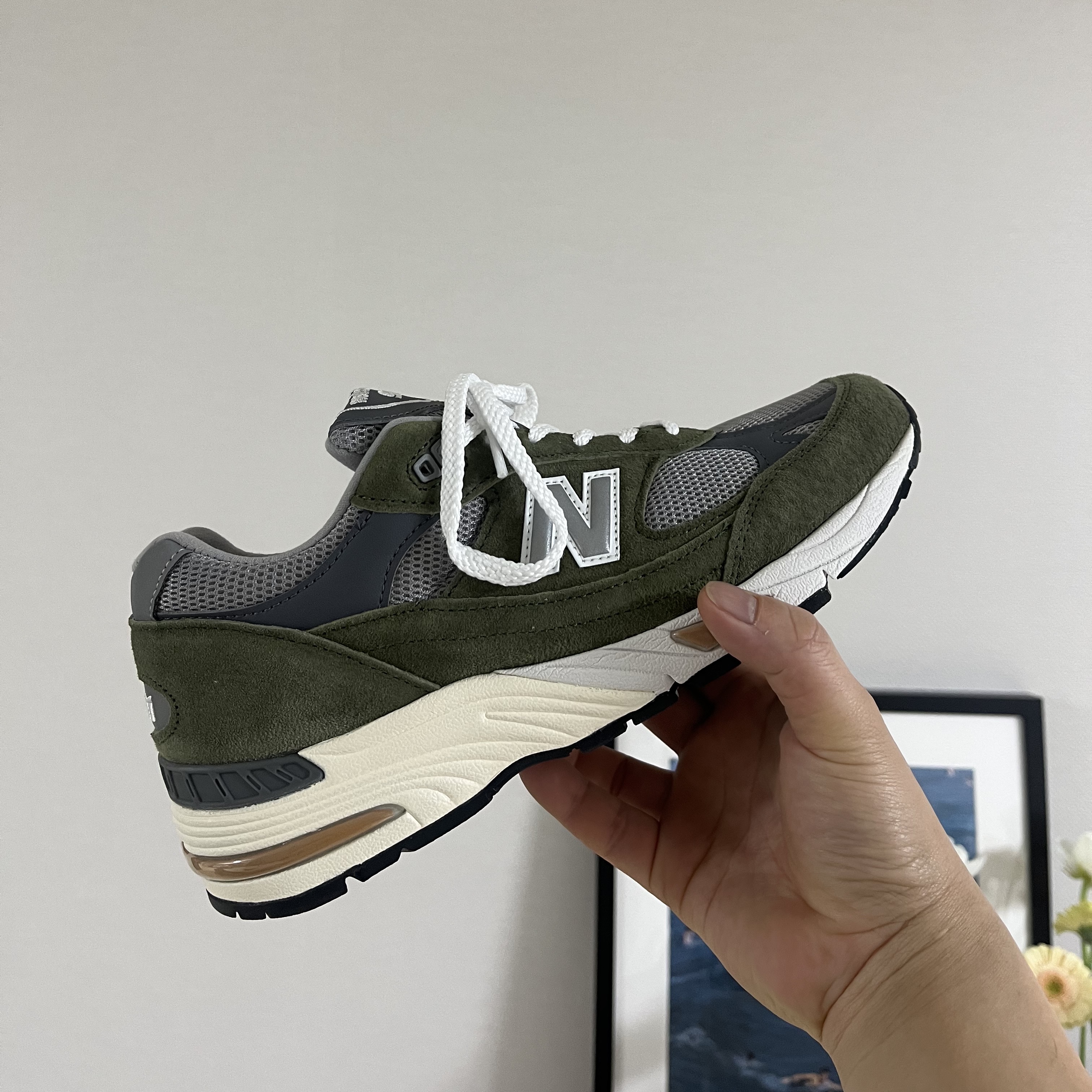 New Balance 991 Made in UK Green Grey 착용 스타일