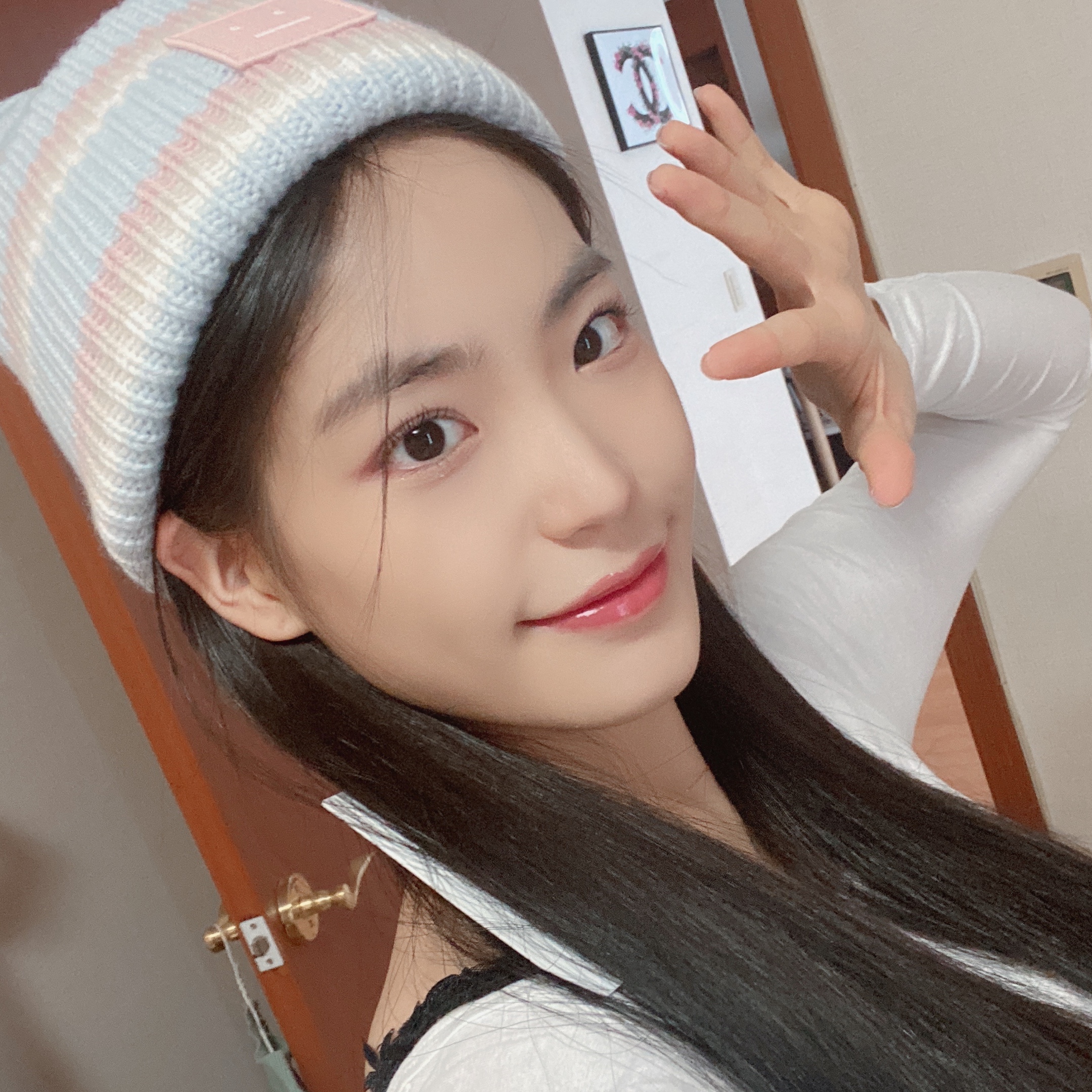 Acne Studios Striped Face Beanie Multi Blue 착용 스타일 - 4