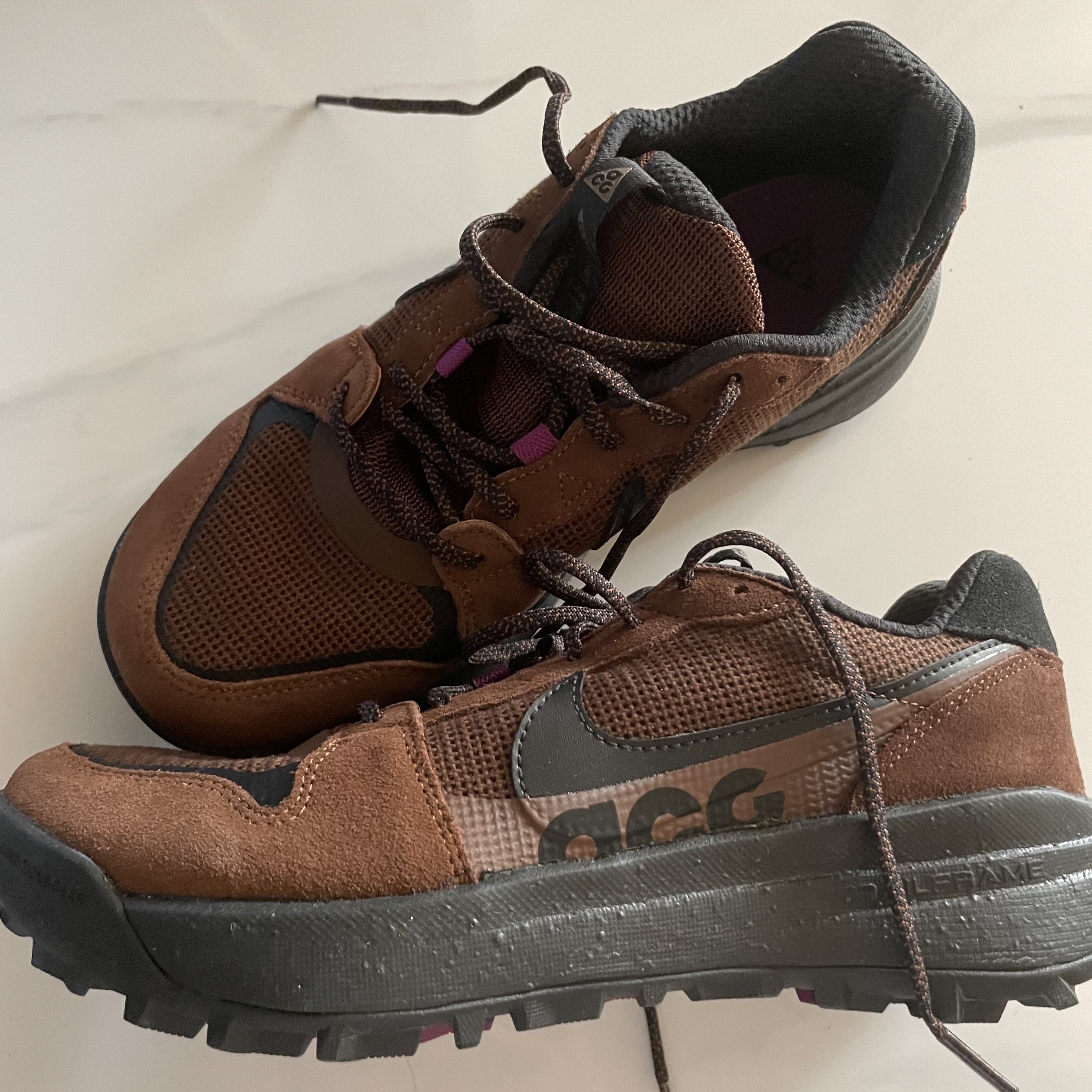 Nike ACG Lowcate Cacao Wow 착용 스타일