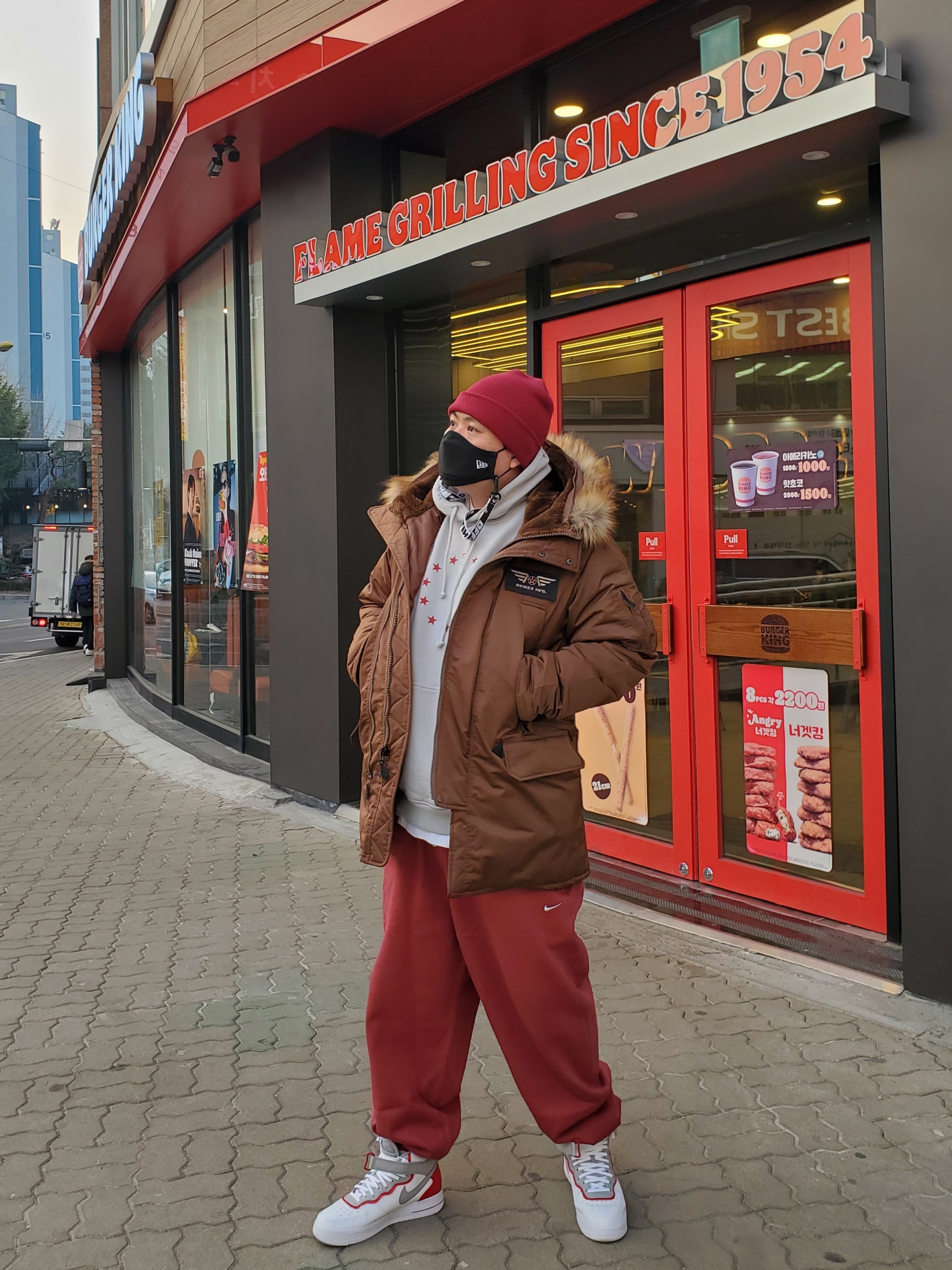 Nike NRG Solo Swoosh Fleece Pants Cedar - US/EU, Nike Air Force 1 Mid '07 LV8 Athletic Club White Gym Red 착용 스타일 - 1