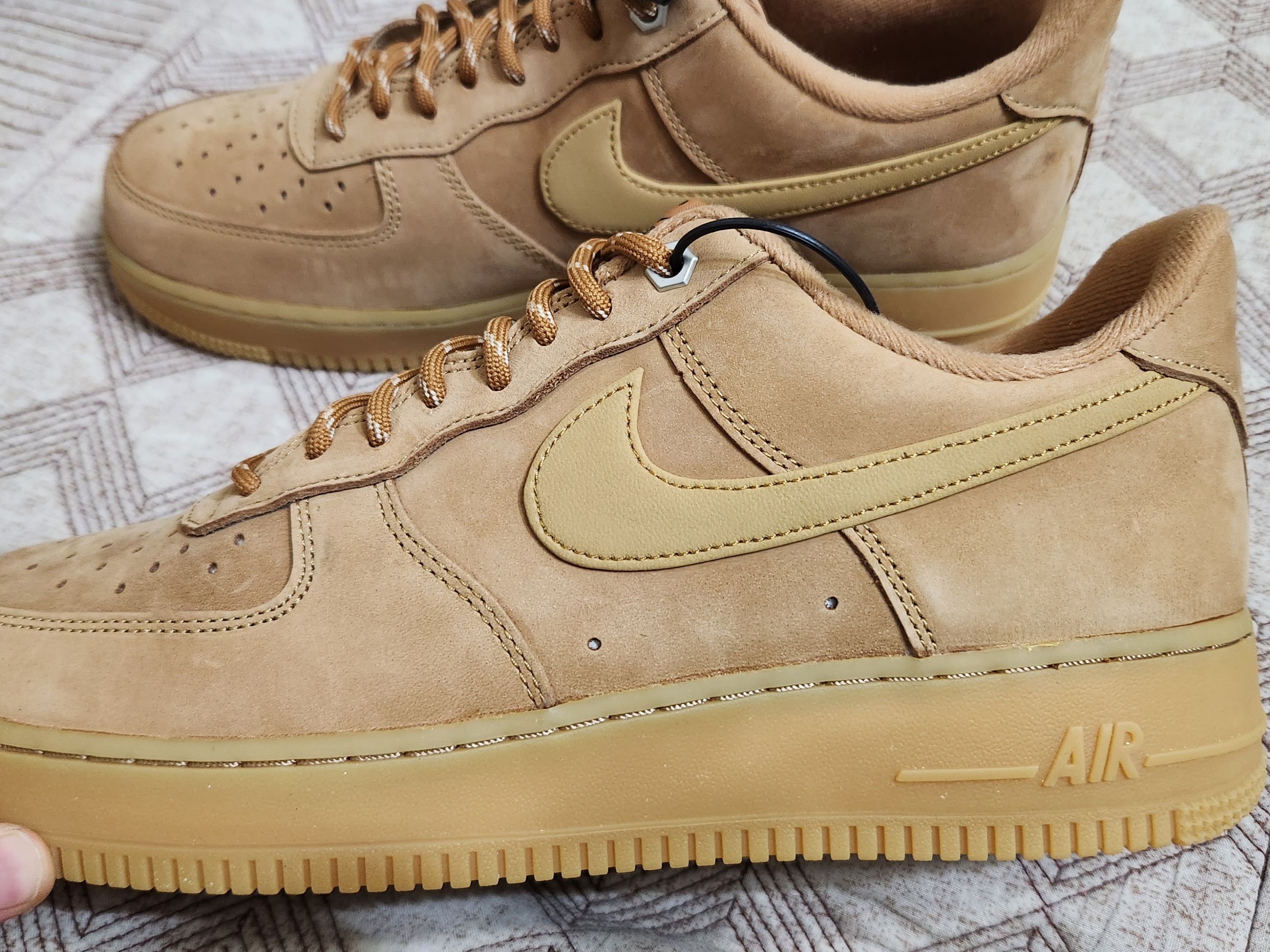 Nike Air Force 1 '07 WB Flax 착용 스타일 - 2