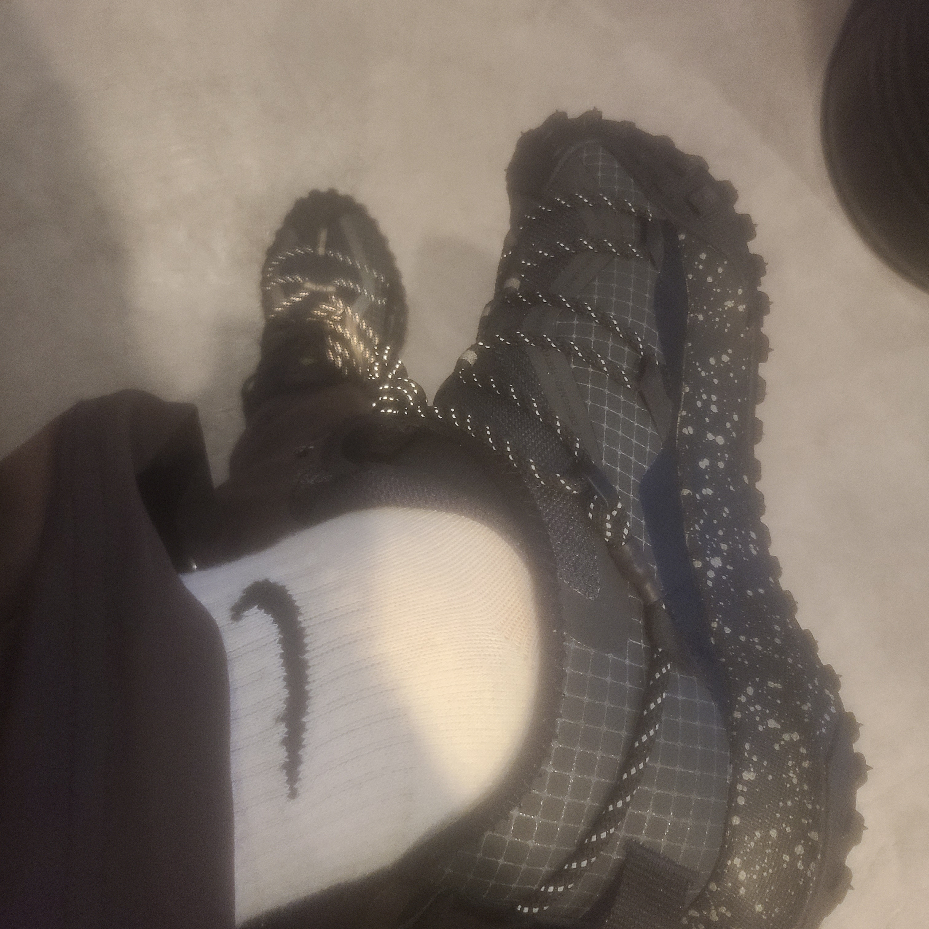 Nike ACG Mountain Fly Low Gore-Tex SE Dark Smoke Grey 착용 스타일