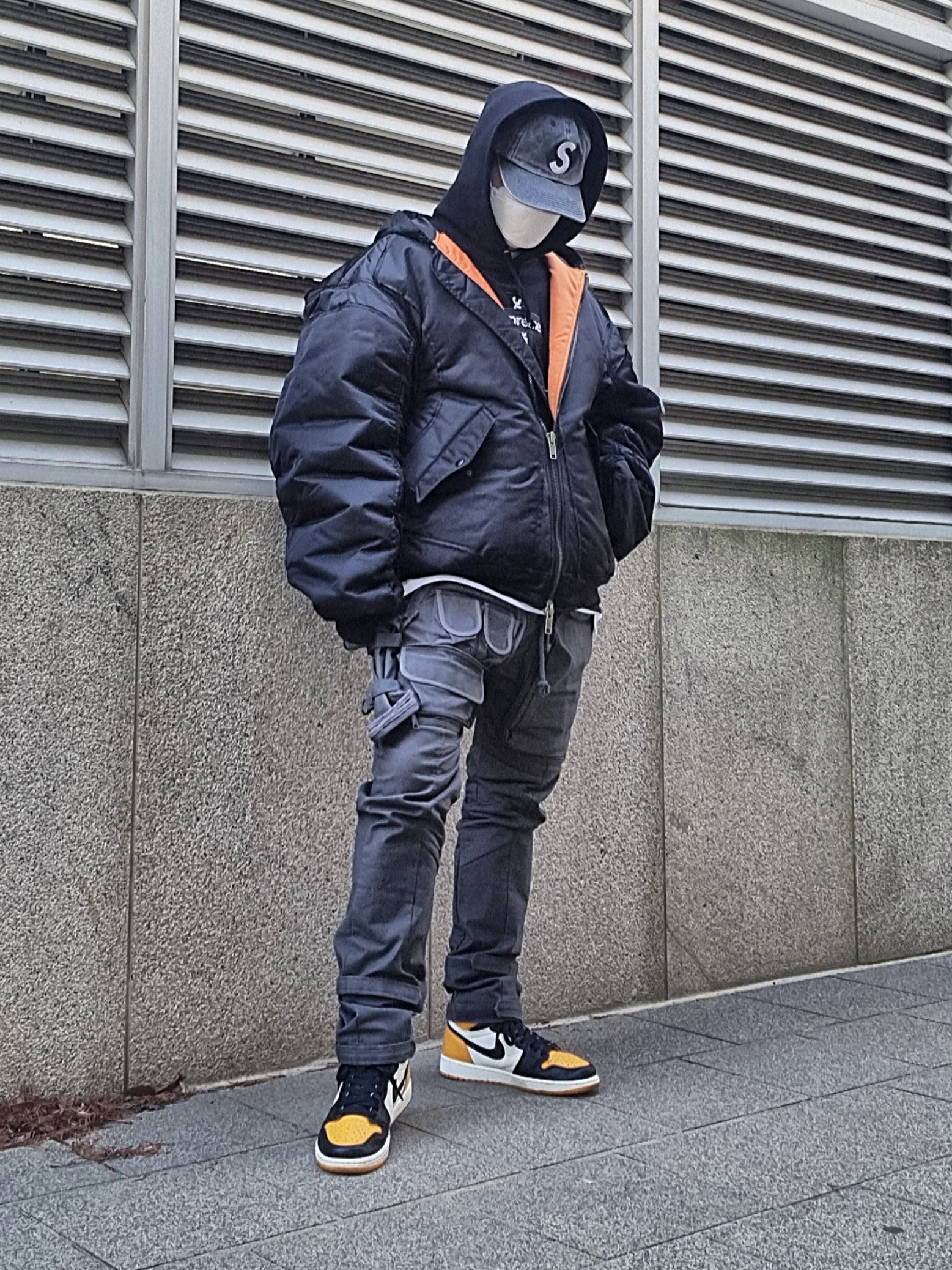 Supreme Pigment Print S Logo 6-Panel Black - 20SS, Supreme Cross Box Logo Hooded Sweatshirt Black - 20FW 착용 스타일 - 3
