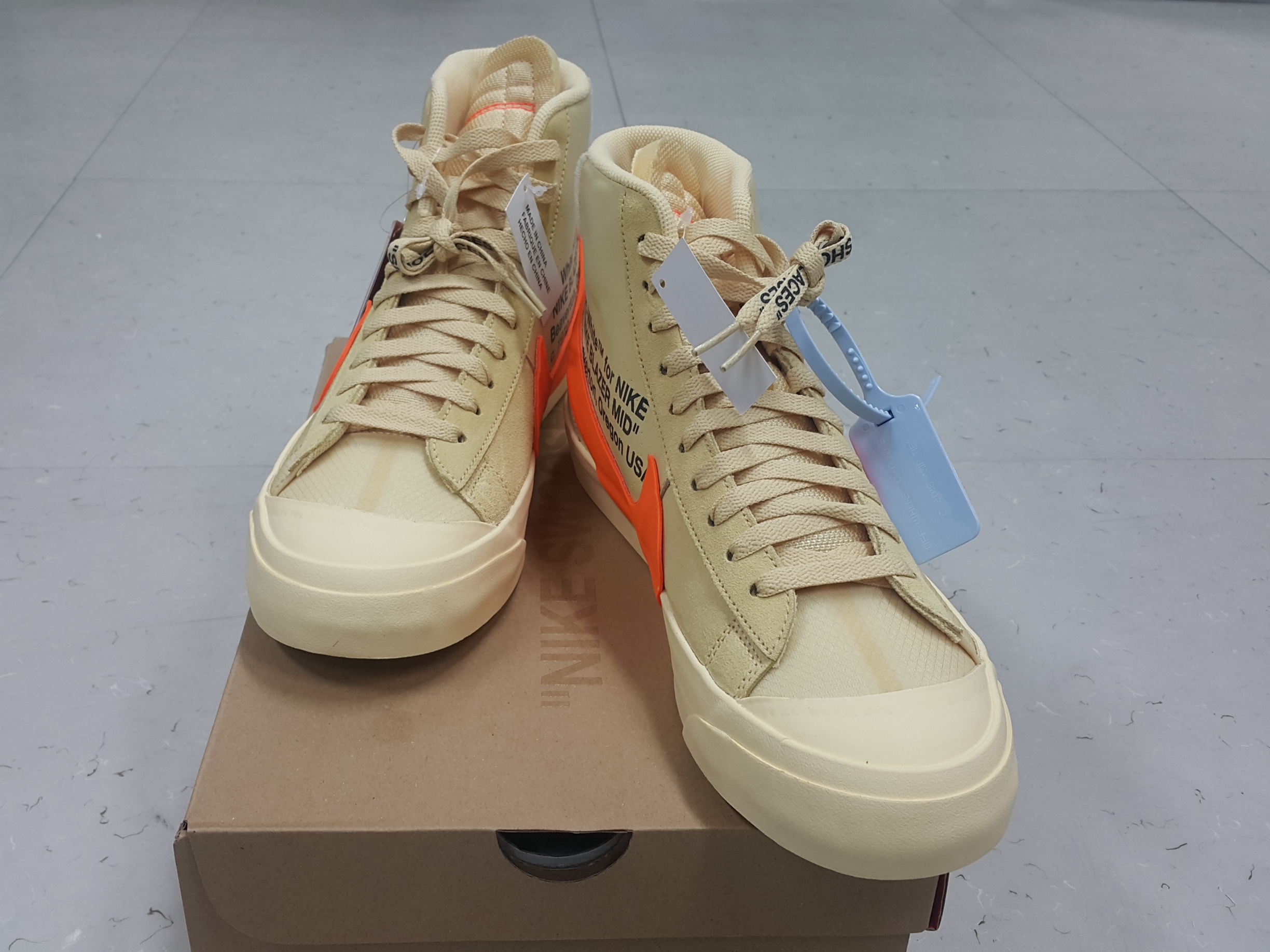 Nike x Off-White Blazer Mid Off-White All Hallow's Eve 착용 스타일 - 1