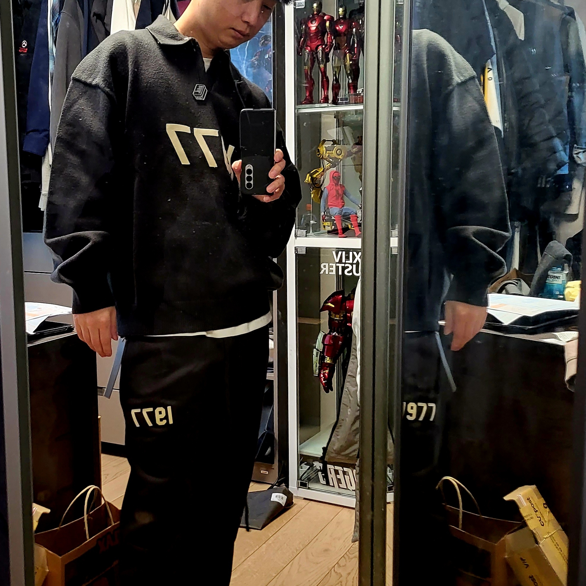 Essentials 1977 Knit Long Sleeve Polo Iron - 22SS, Essentials 1977 Relaxed Sweatpants Iron - 22SS 착용 스타일 - 1