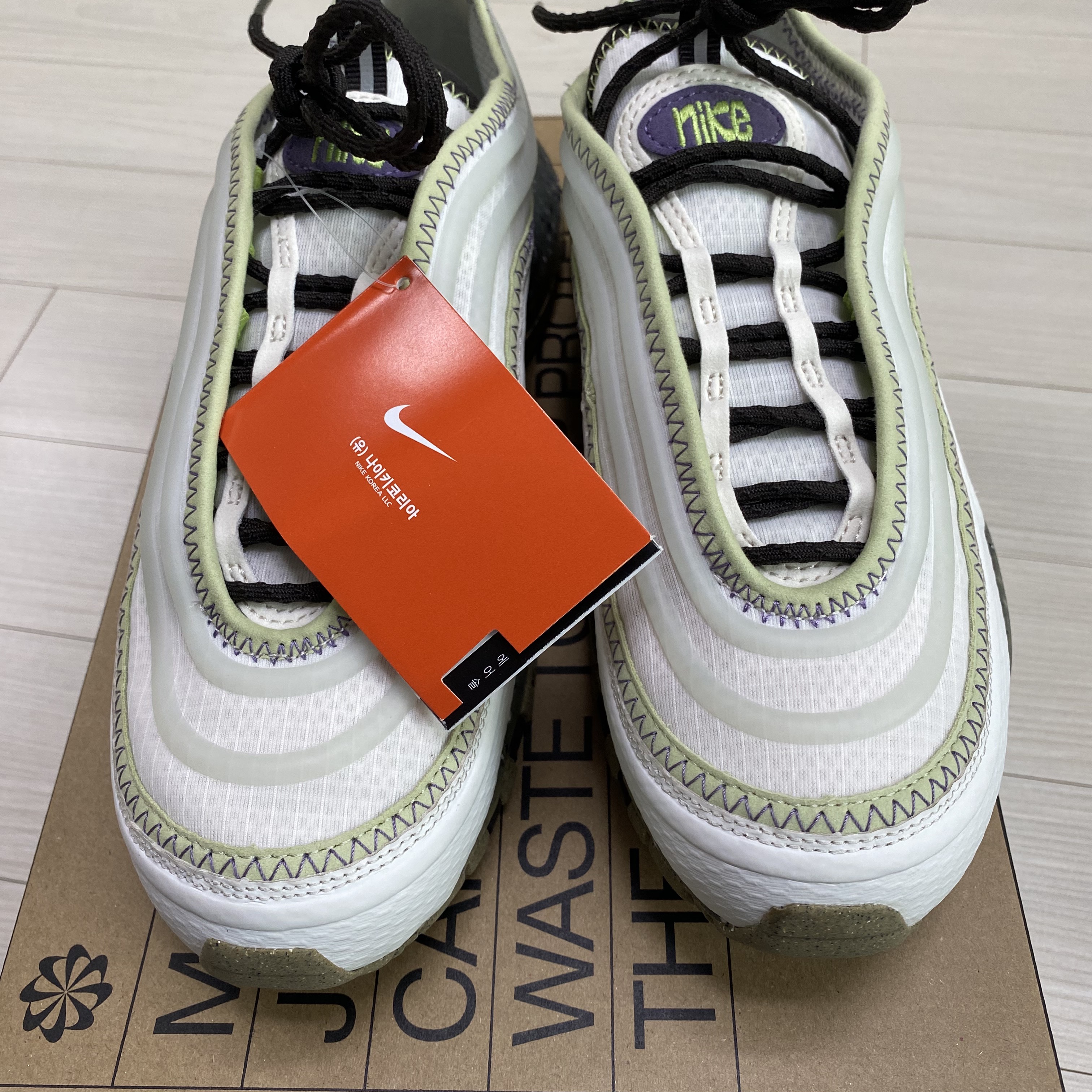 Nike Air Max Terrascape 97 Phantom and Vivid Green 착용 스타일 - 4