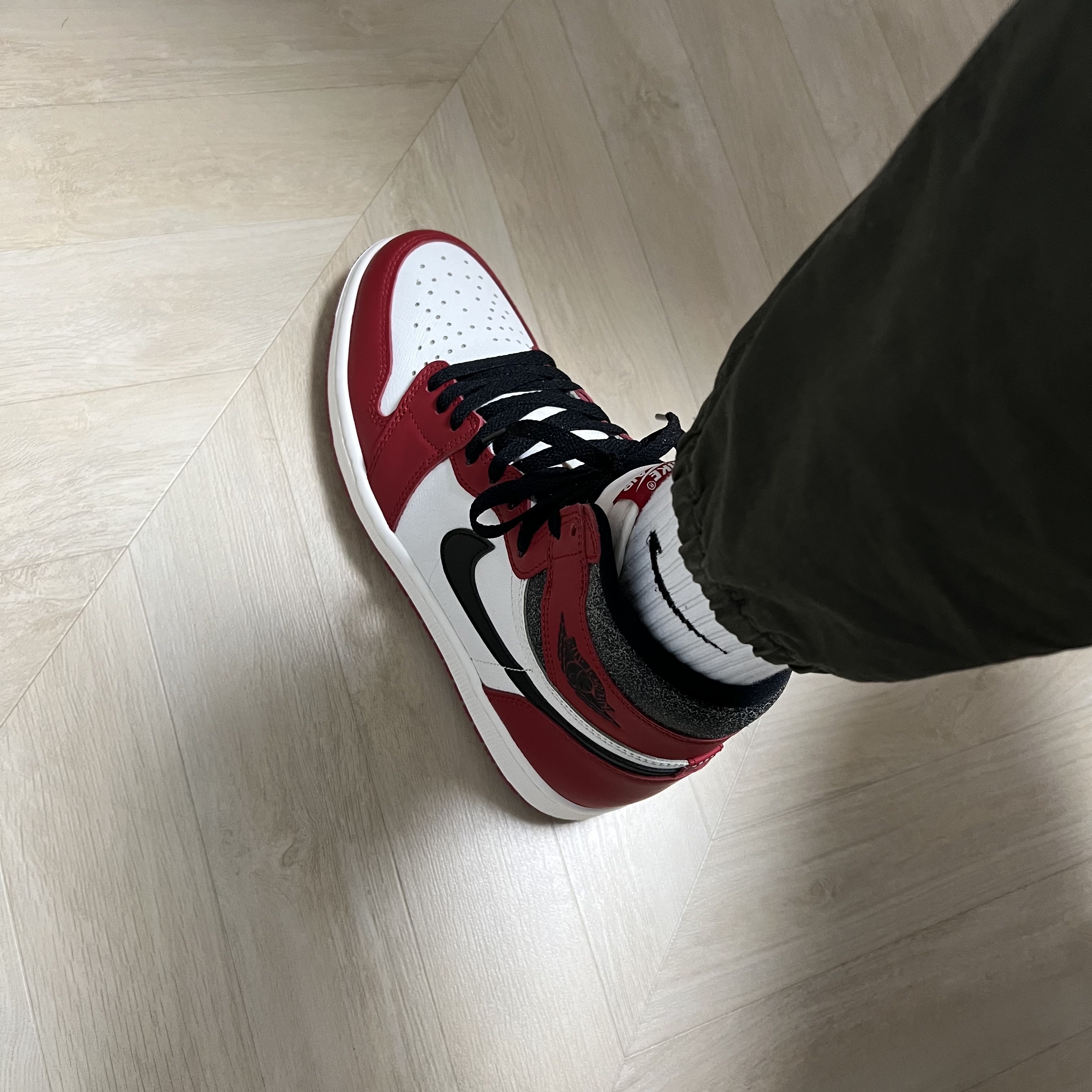 Jordan 1 Retro High OG Chicago 2022 착용 스타일 - 2