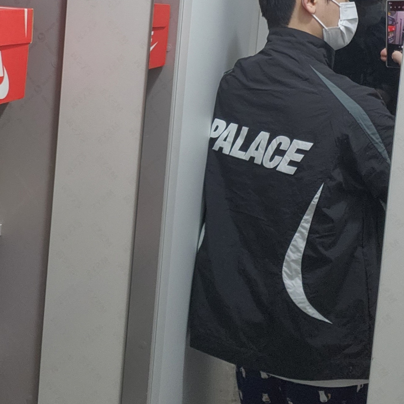 Palace Moto Shell Jacket Black - 23SS 착용 스타일 - 2