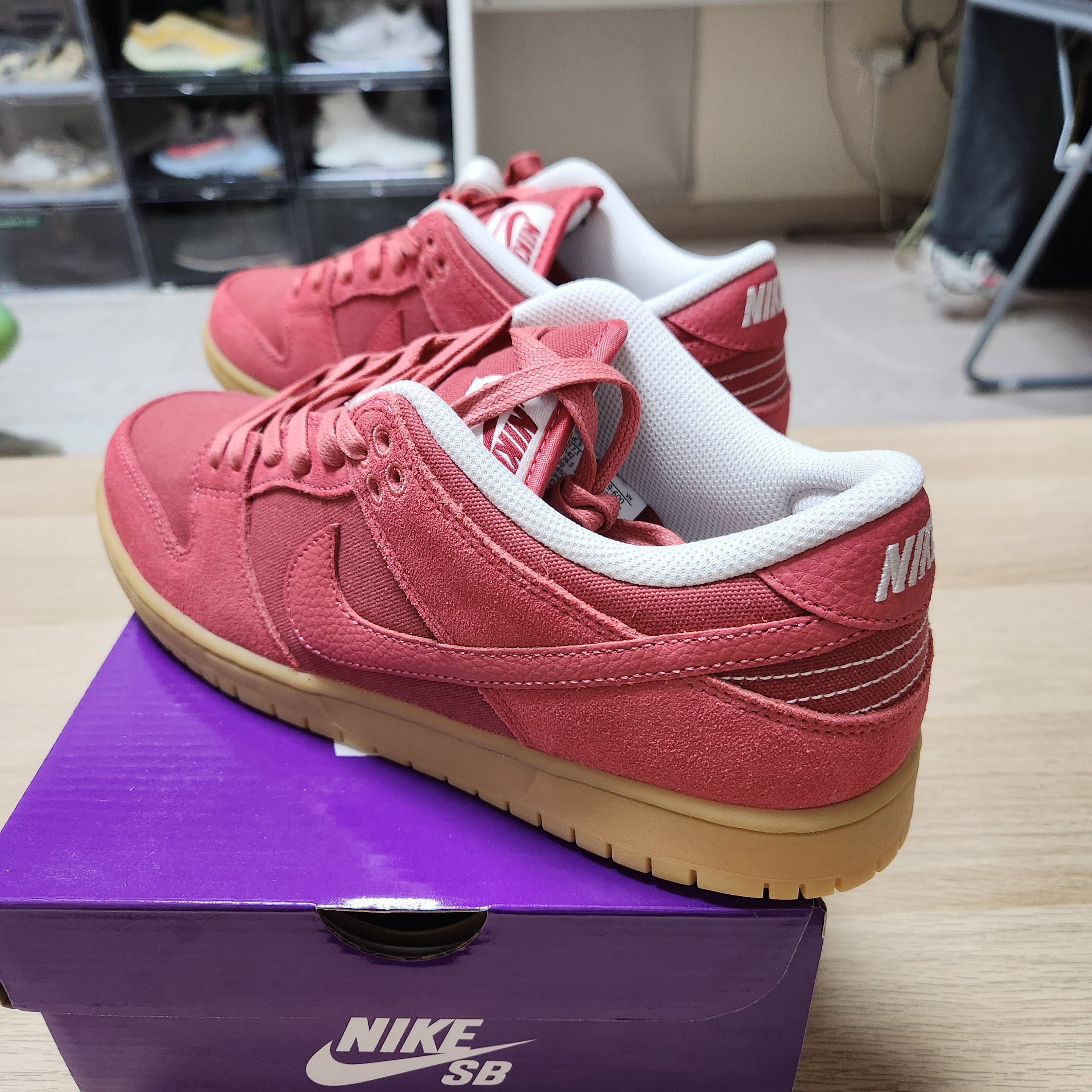 Nike SB Dunk Low Adobe 착용 스타일 - 3