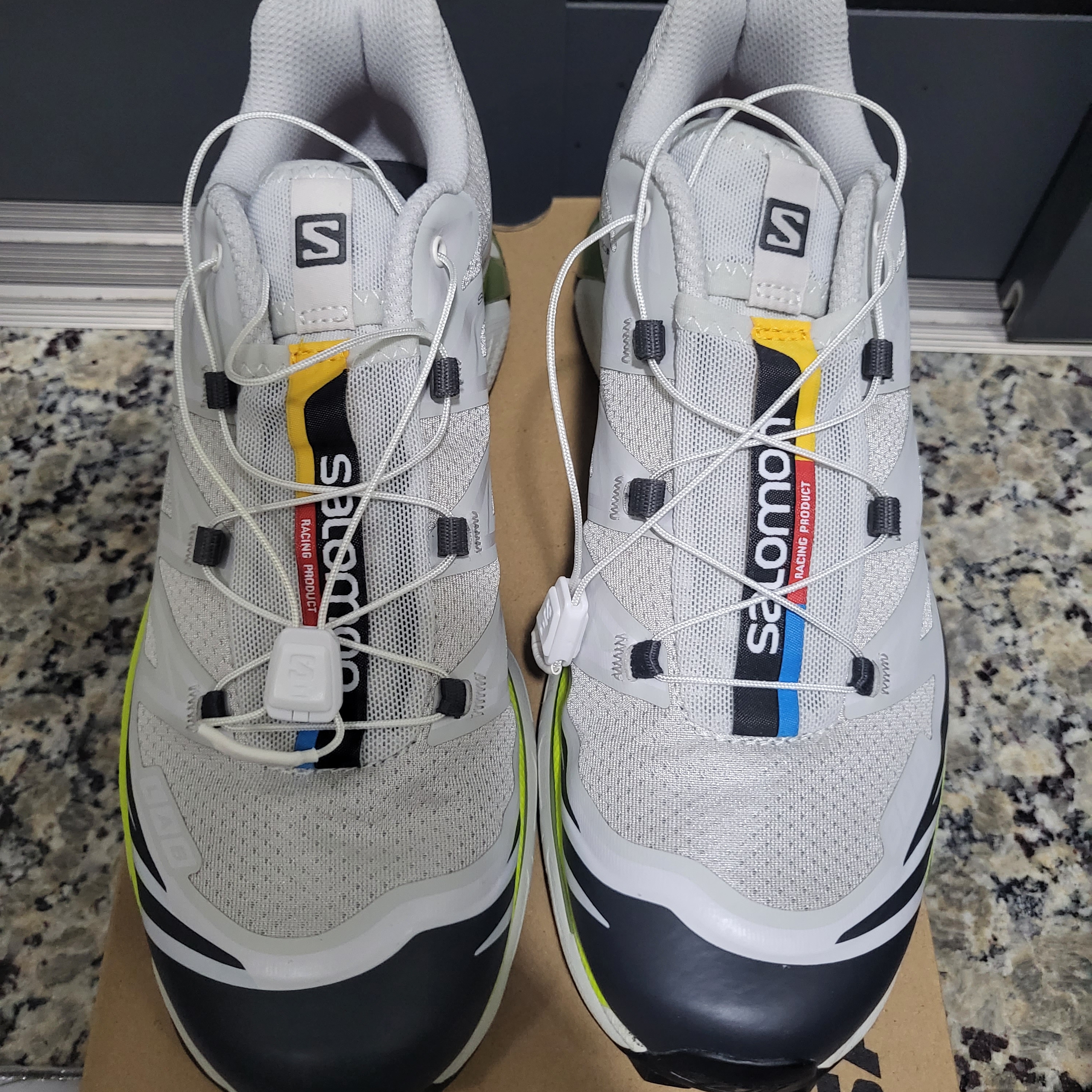 Salomon XT-6 Lunar Rock Magnet 착용 스타일 - 2