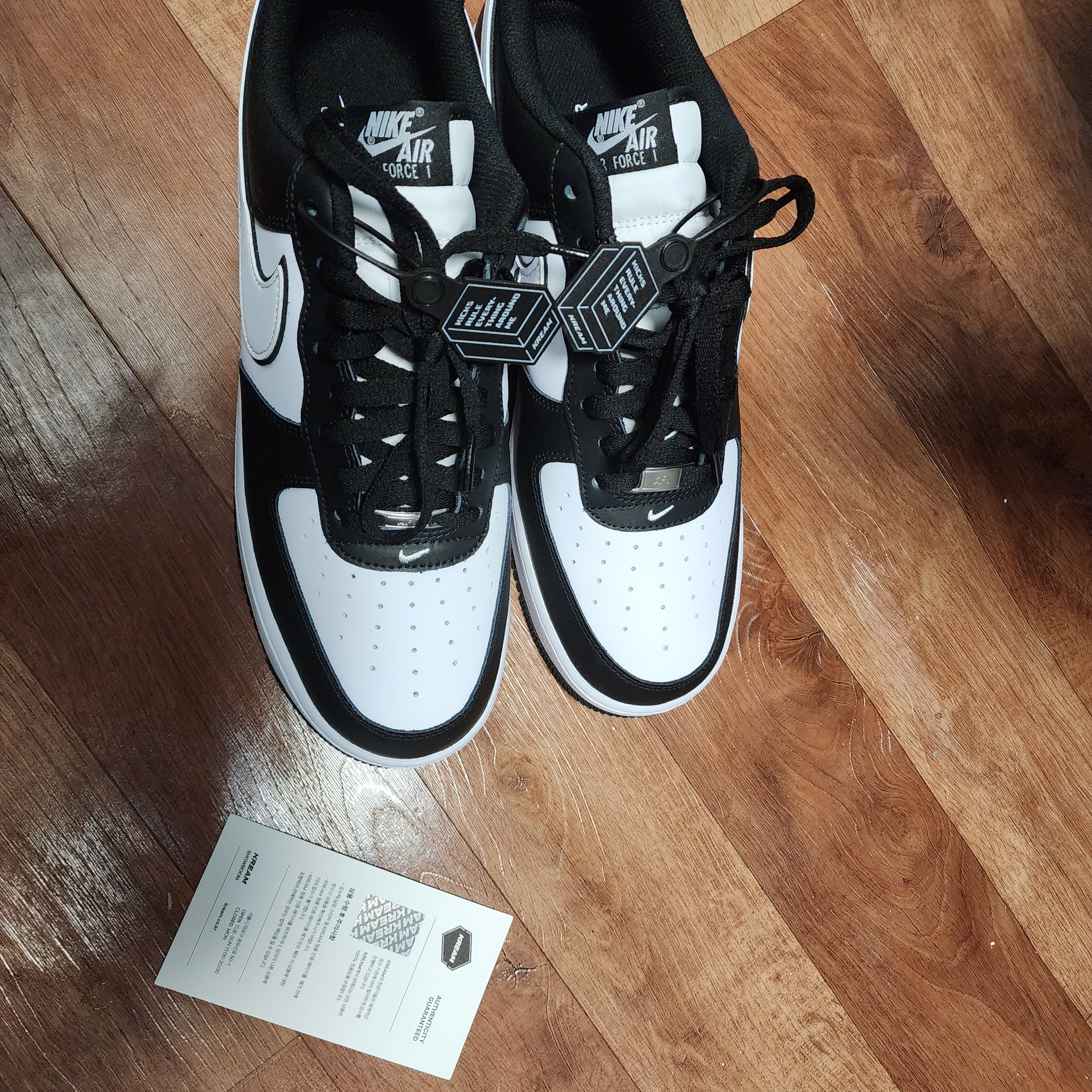 Nike Air Force 1 '07 Black White 착용 스타일
