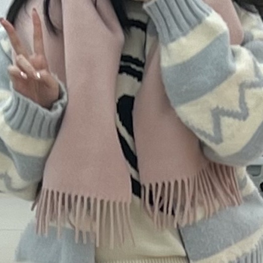 Stussy Curly S Sweater Natural 착용 스타일