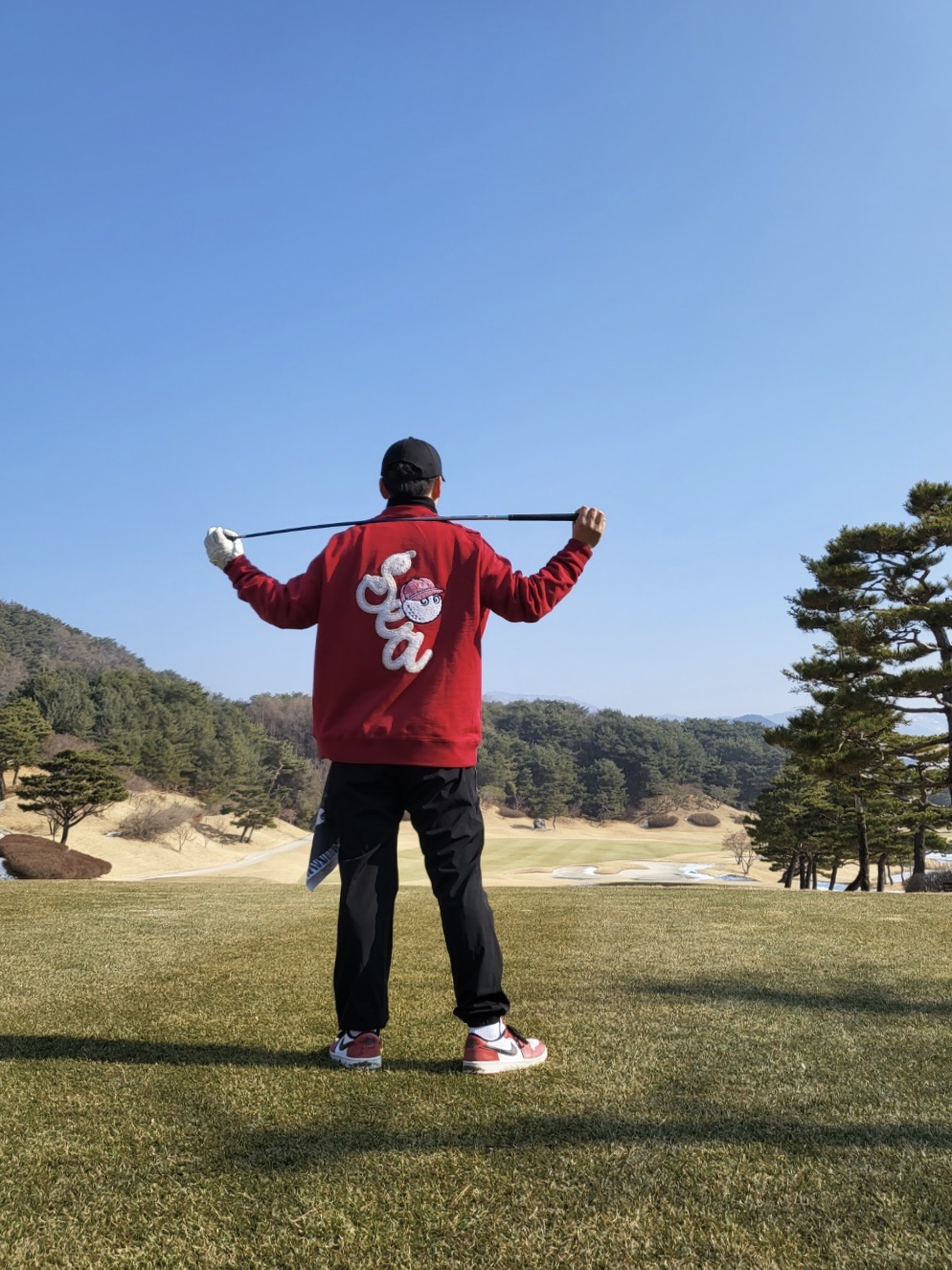 Jordan 1 Low Golf Chicago, Malbon Golf x Wind and Sea Snapback Hat Black 착용 스타일 - 1