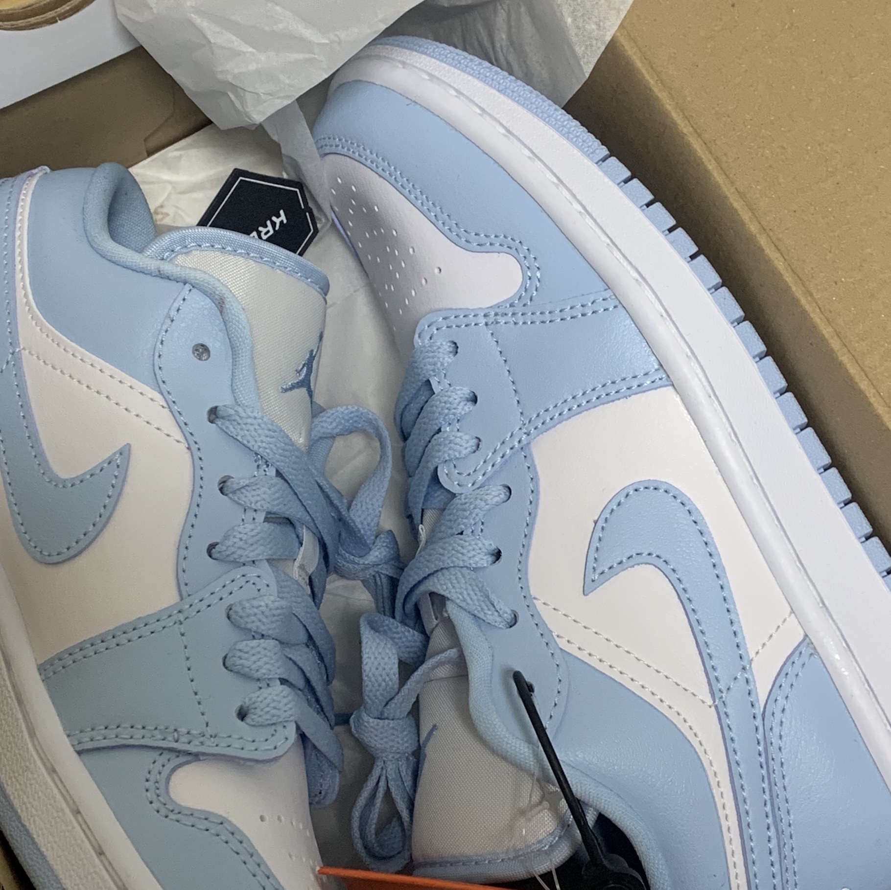 (W) Jordan 1 Low White Ice Blue 착용 스타일 - 2