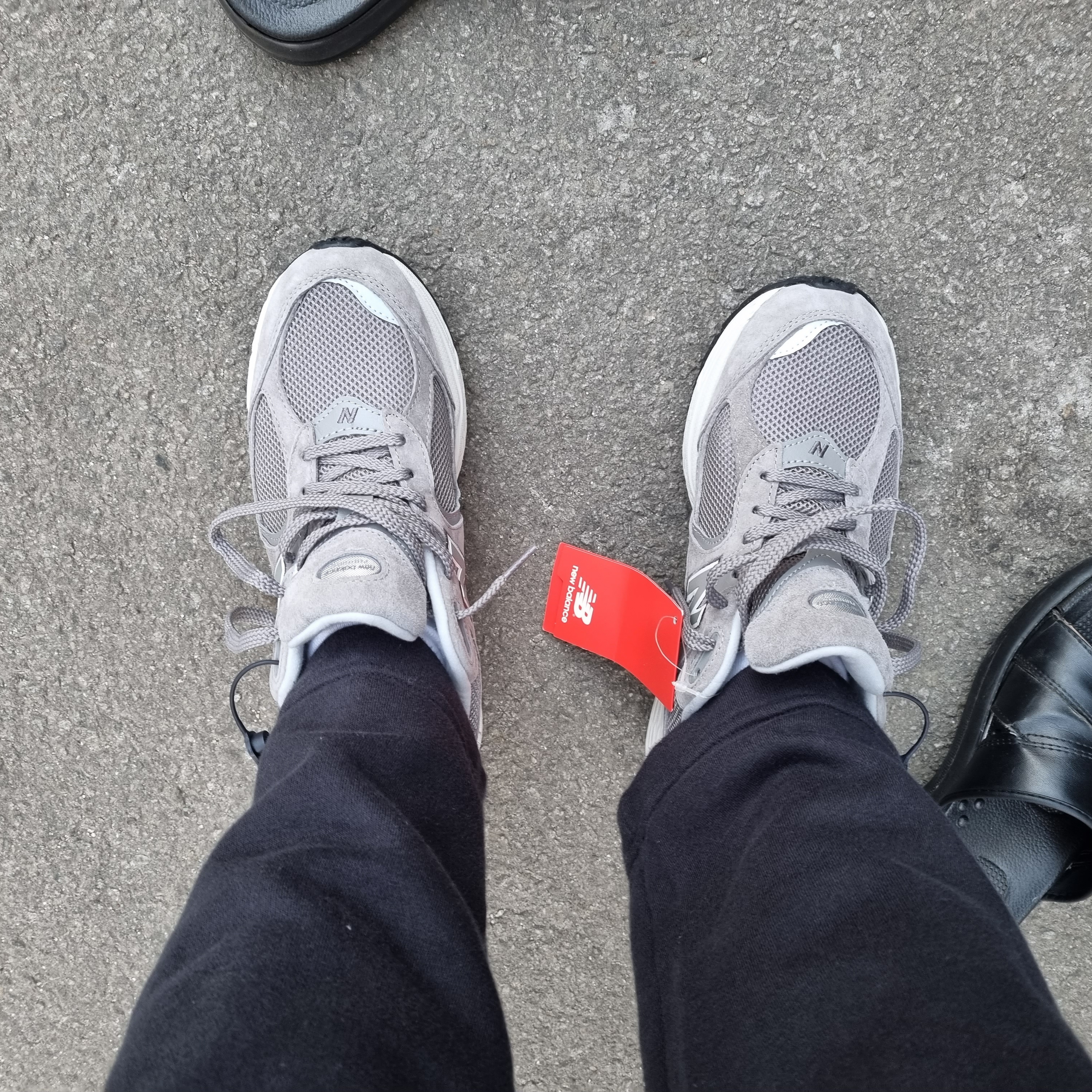 New Balance 2002R Grey 착용 스타일 - 4