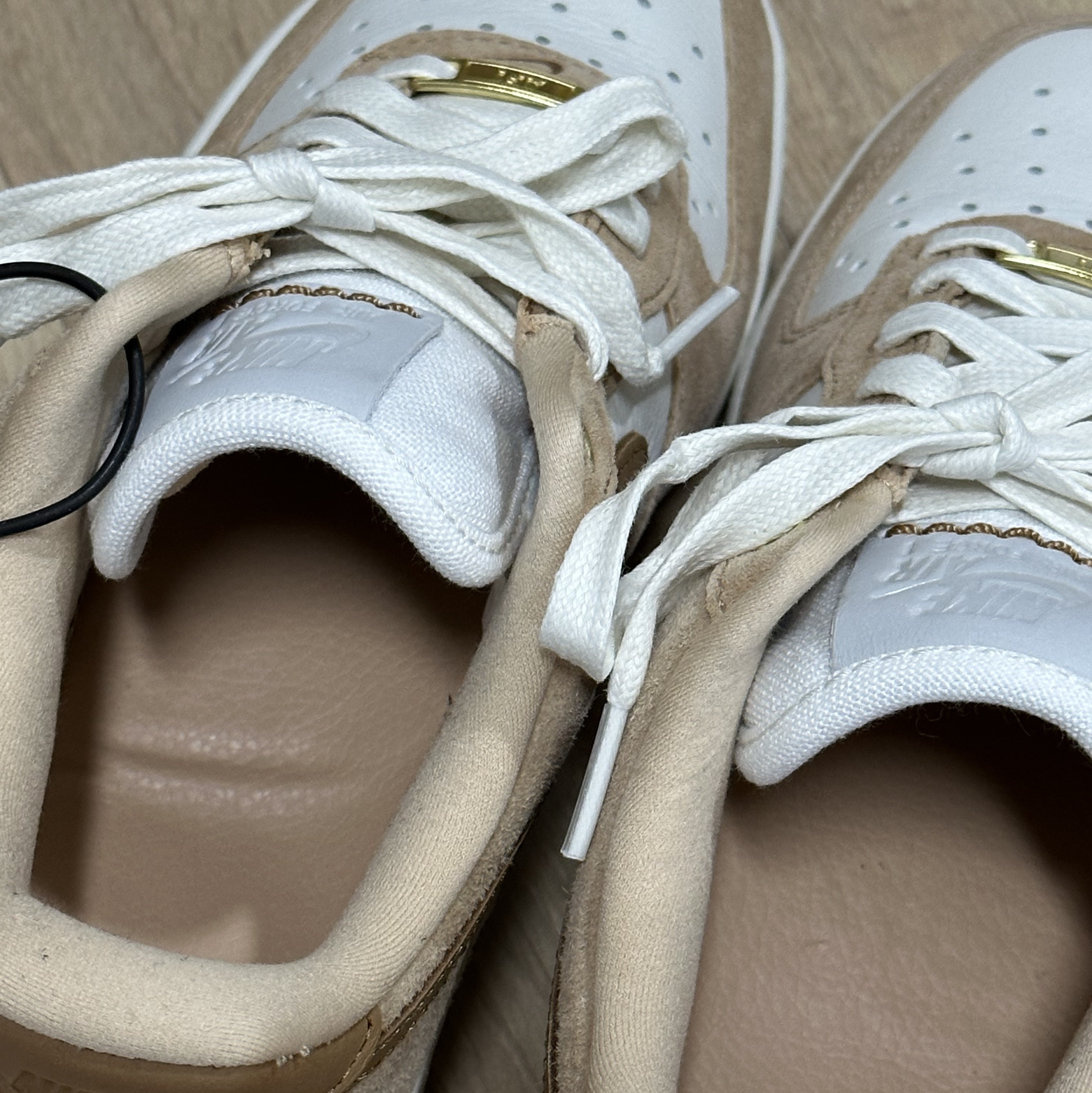 (W) Nike Air Force 1 LXX Flax 착용 스타일