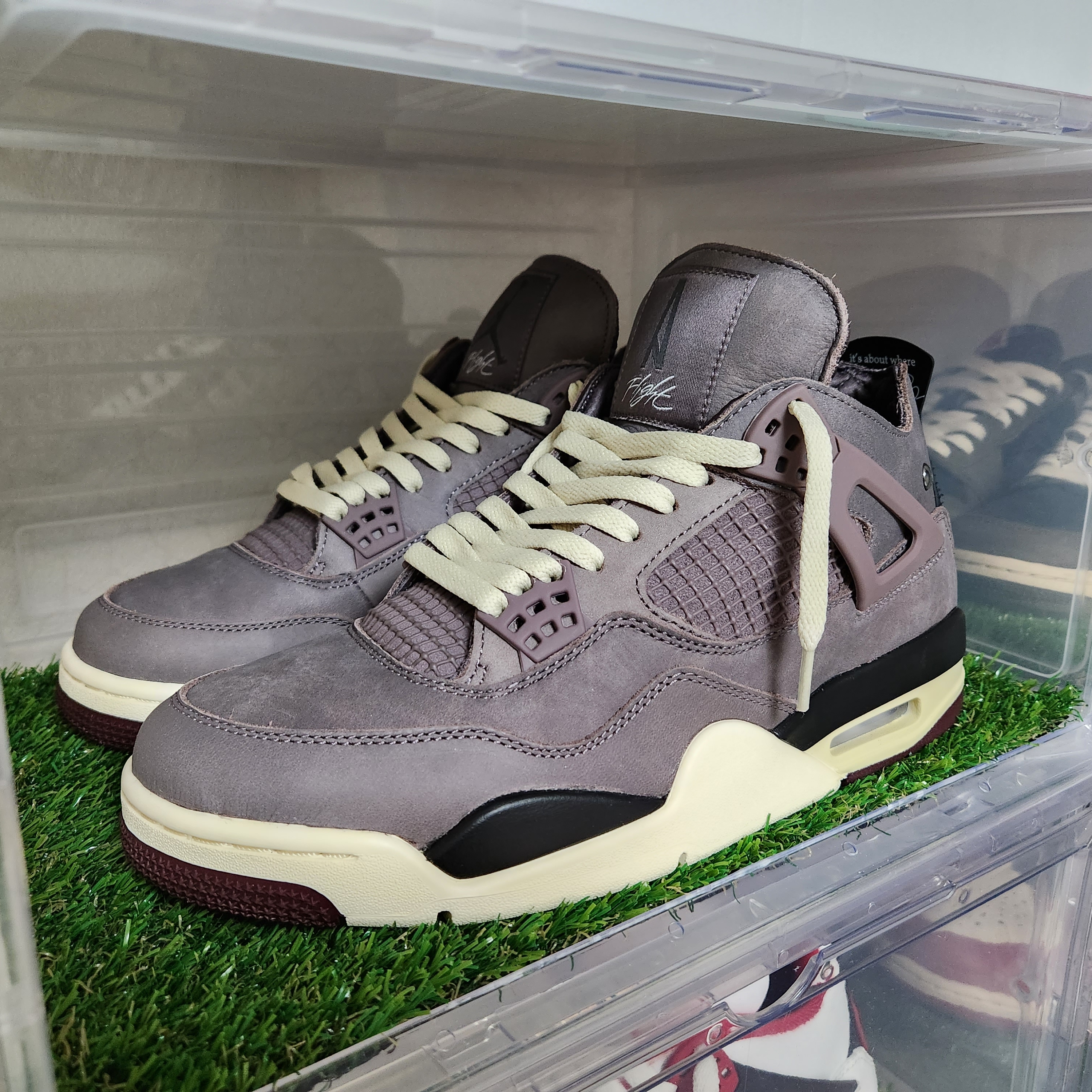 Jordan 4 x A Ma Maniere Retro Violet Ore 착용 스타일