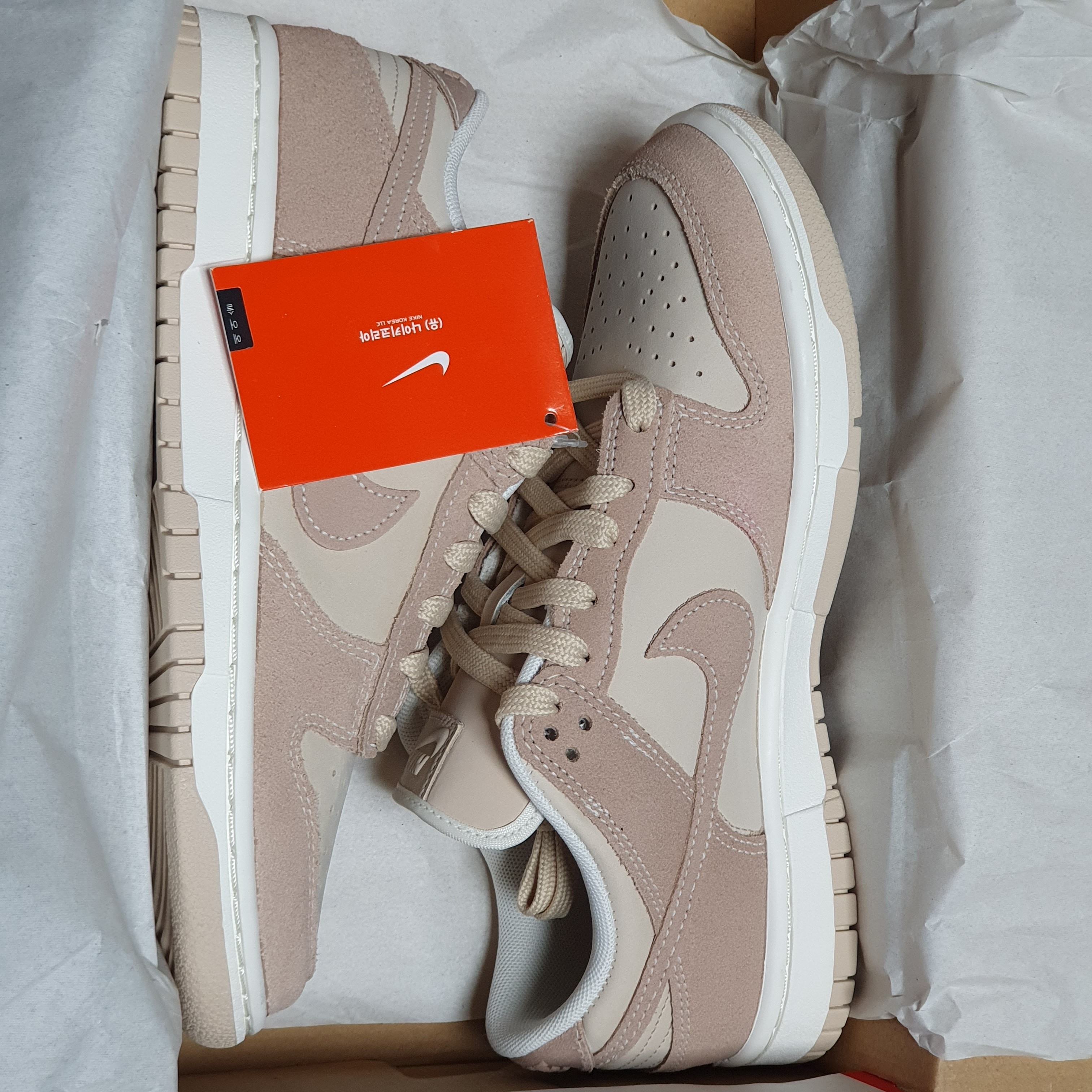 (W) Nike Dunk Low SE Sanddrift 착용 스타일 - 4