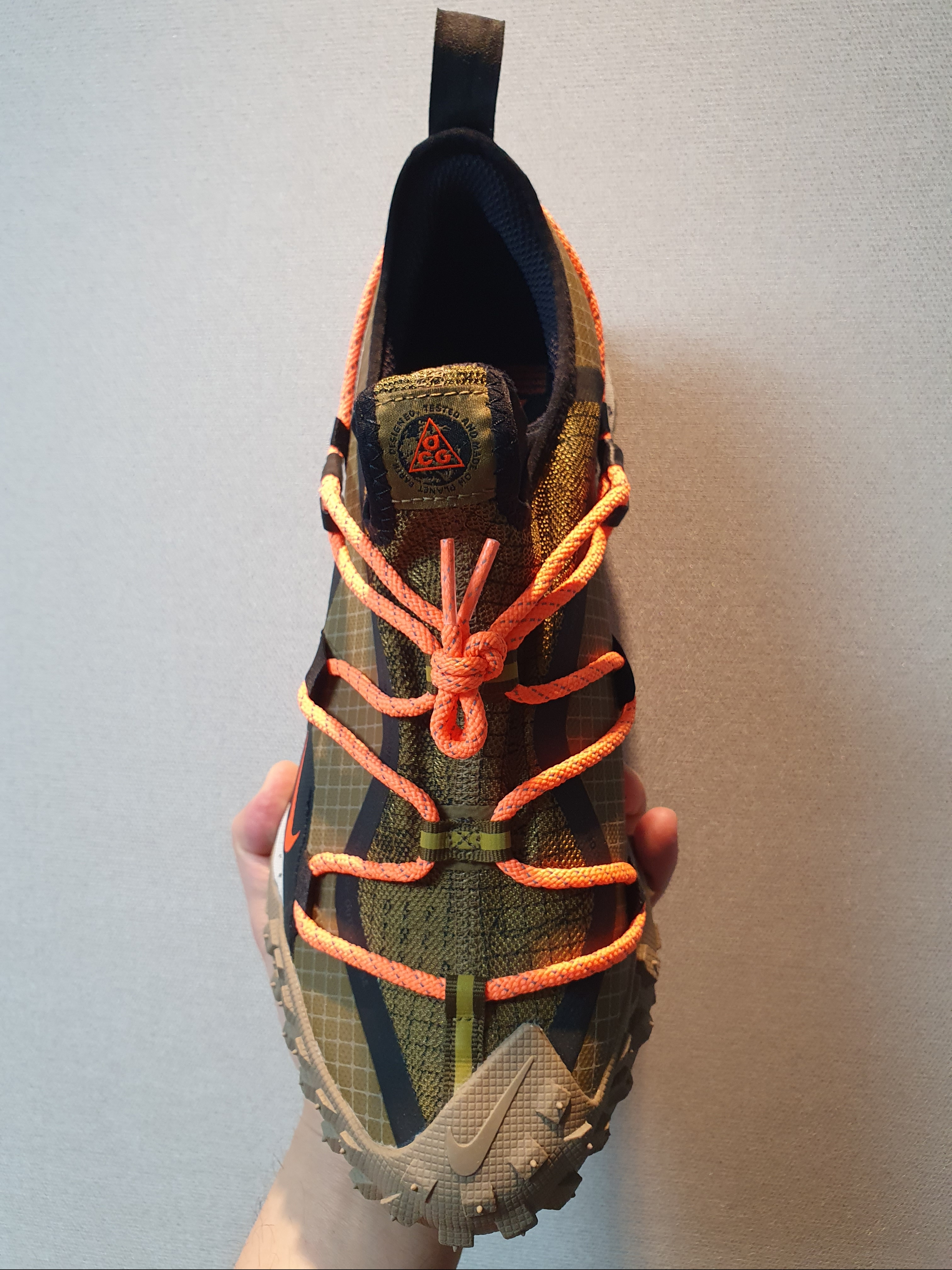 Nike ACG Mountain Fly Low Gore-Tex SE Hazel Rush 착용 스타일 - 4