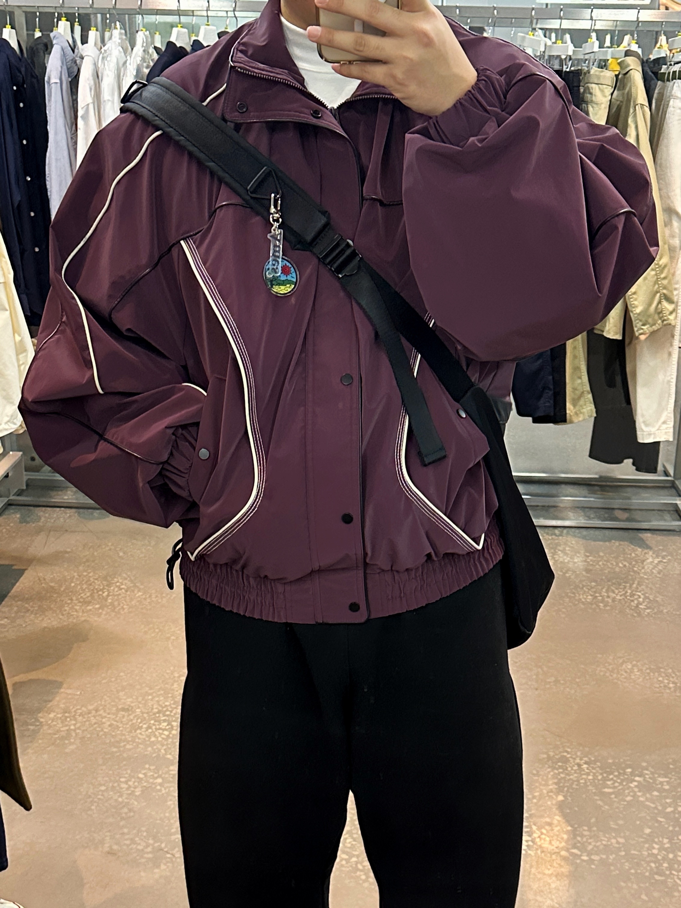Ader Error Bant Jumper Burgundy 착용 스타일 - 1