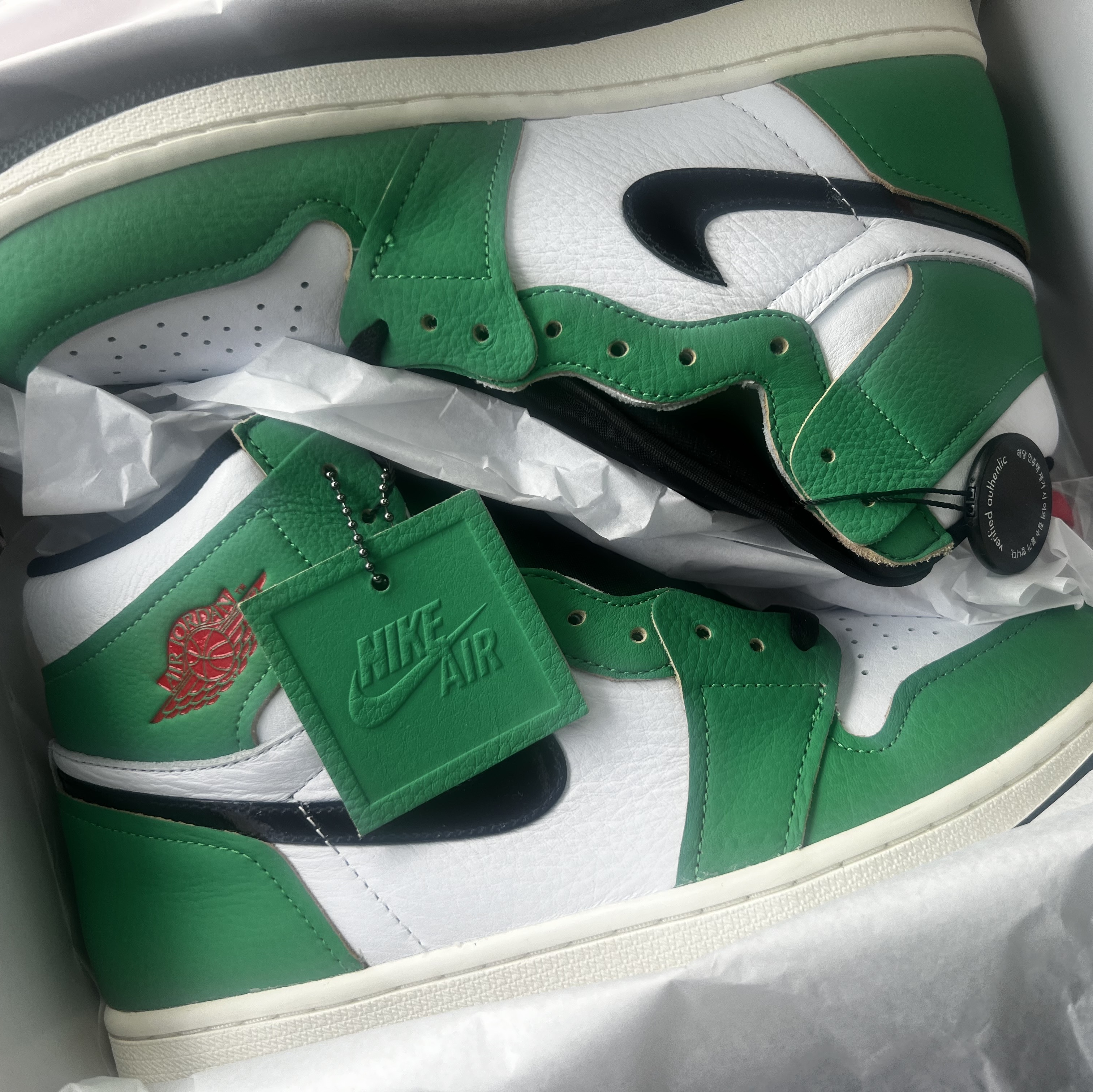 (W) Jordan 1 Retro High OG Lucky Green 착용 스타일