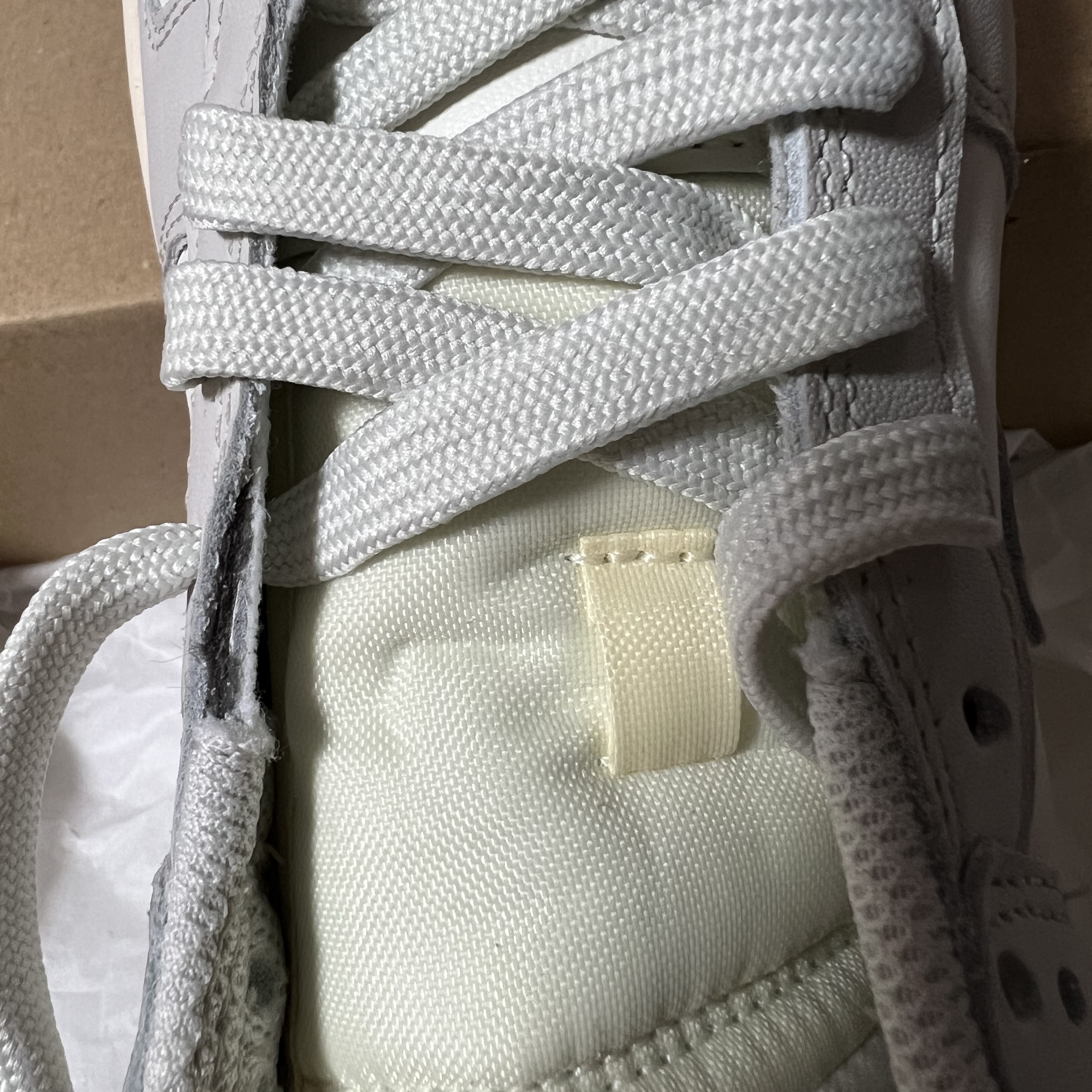 (W) Nike Dunk Low Light Bone 착용 스타일 - 2
