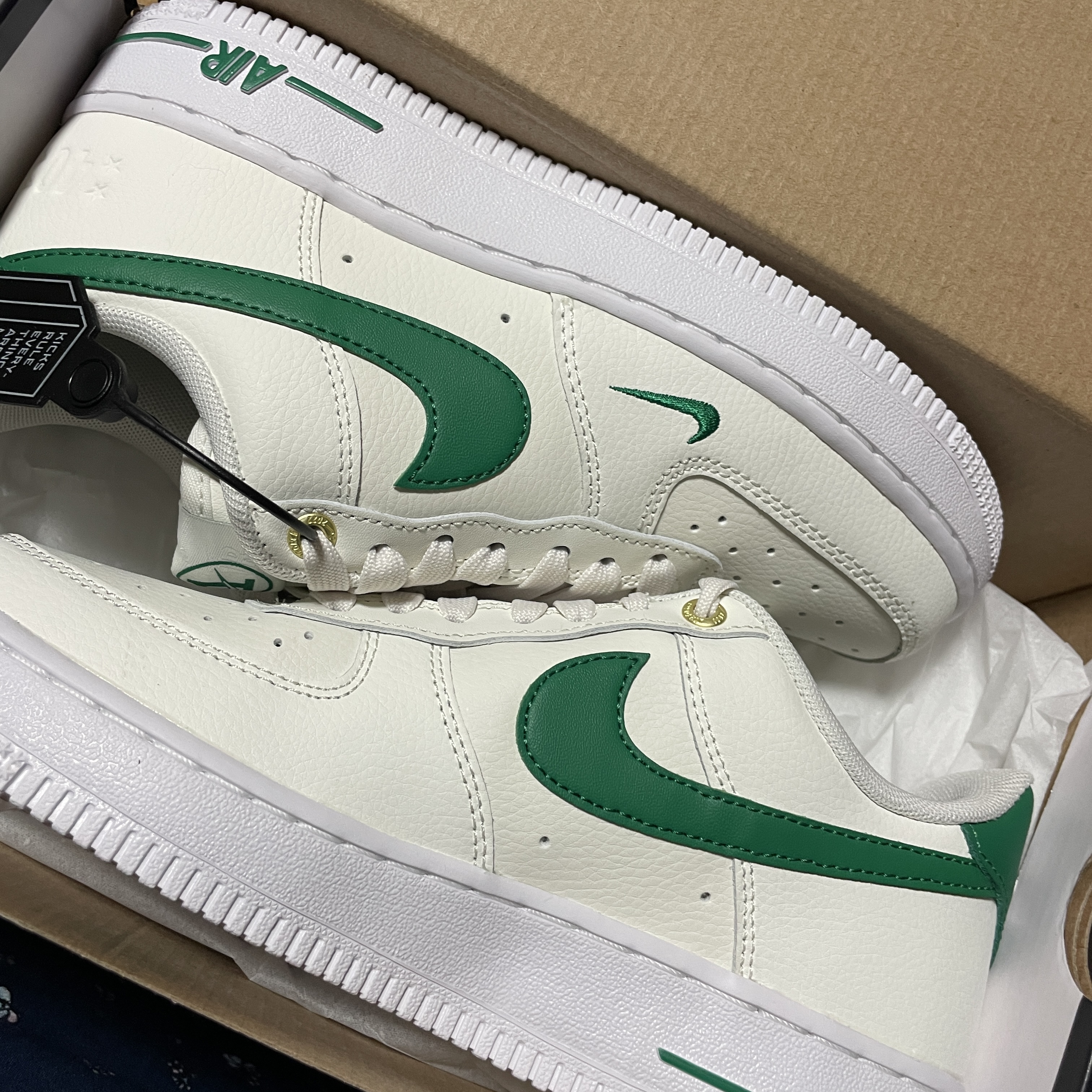 (W) Nike Air Force 1 '07 SE 40th Anniversary Join Forces Sail Malachite 착용 스타일 - 2