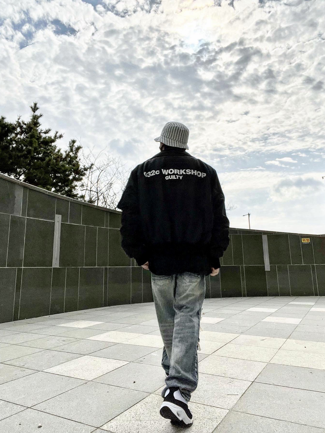 Nike x Comme des Garcons Homme Plus Air Max Sunder SP White Black, Our Legacy Ladon Leather Keychain Black 착용 스타일 - 4