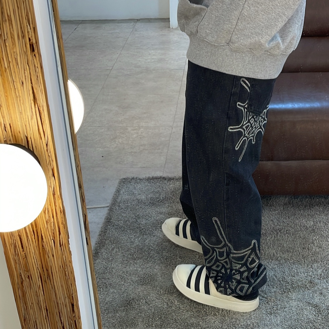 Adidas Puffylette Off White 착용 스타일