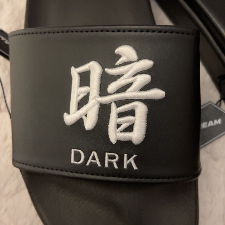 Darkr8m Studio Slides Black 착용 스타일 - 3