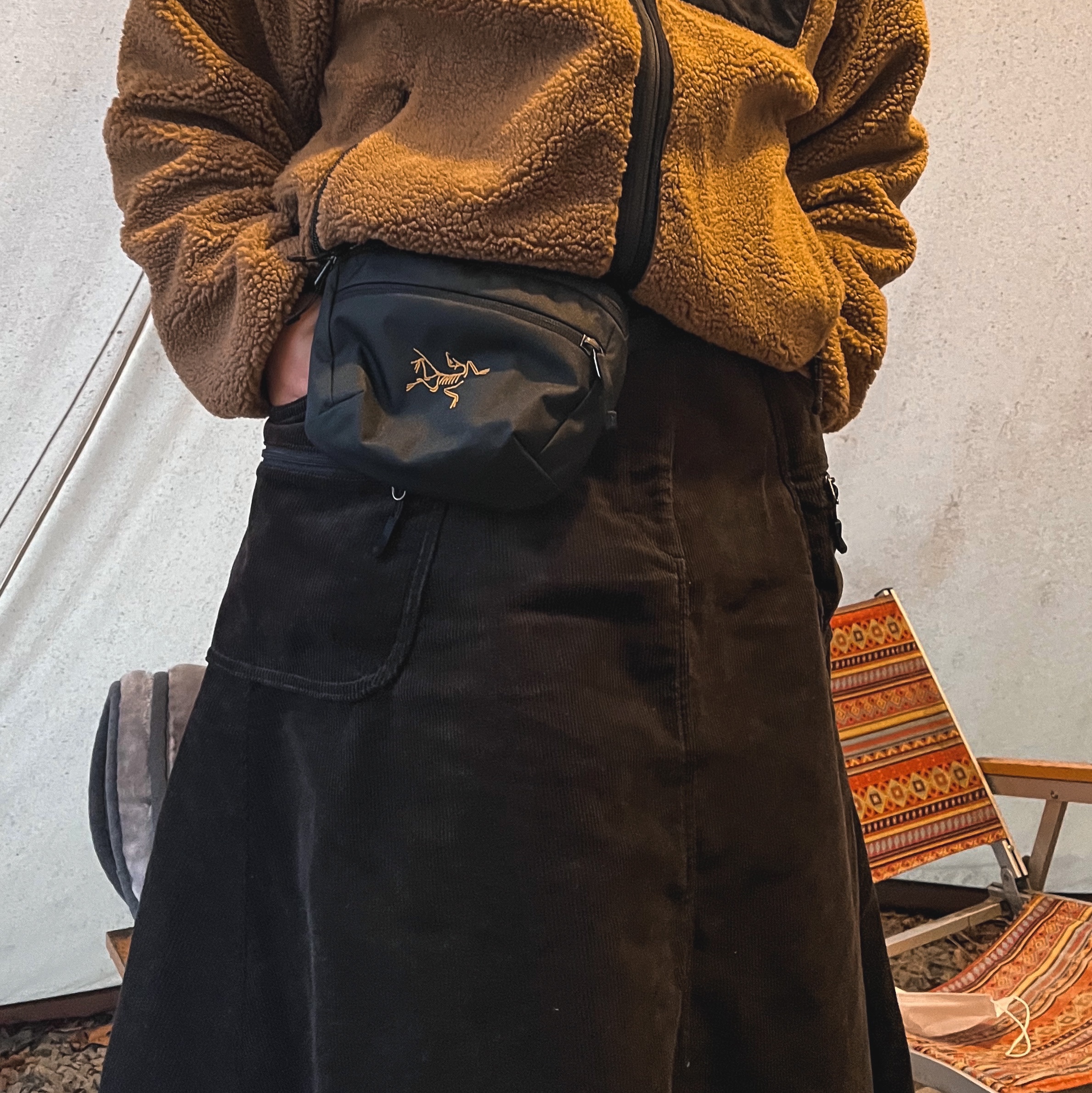 Arc'teryx Mantis 1 Waistpack Black 착용 스타일 - 3