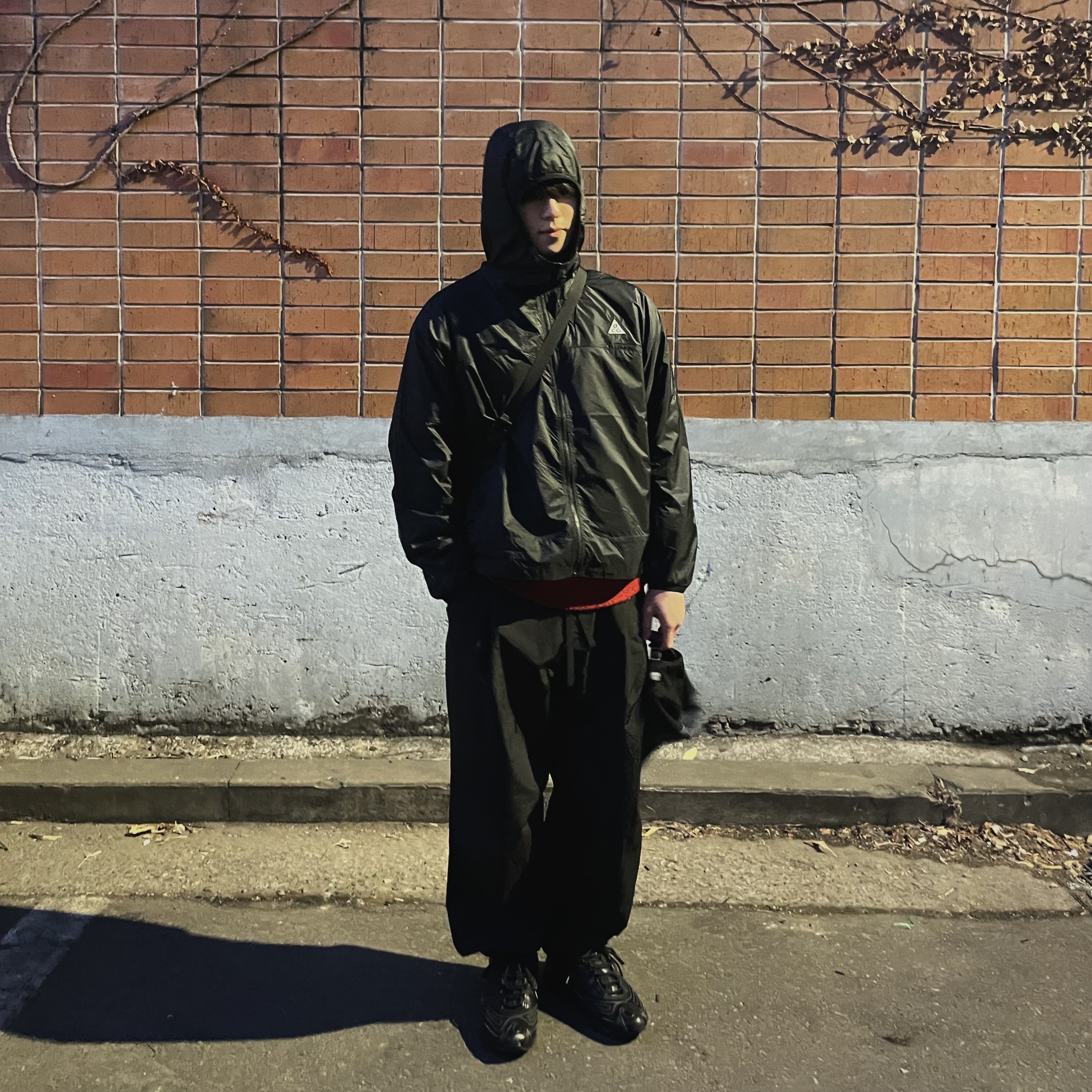 Nike x Supreme Air Max 98 TL Black, Nike ACG Cinder Cone Windproof Jacket Black - Asia 착용 스타일 - 1