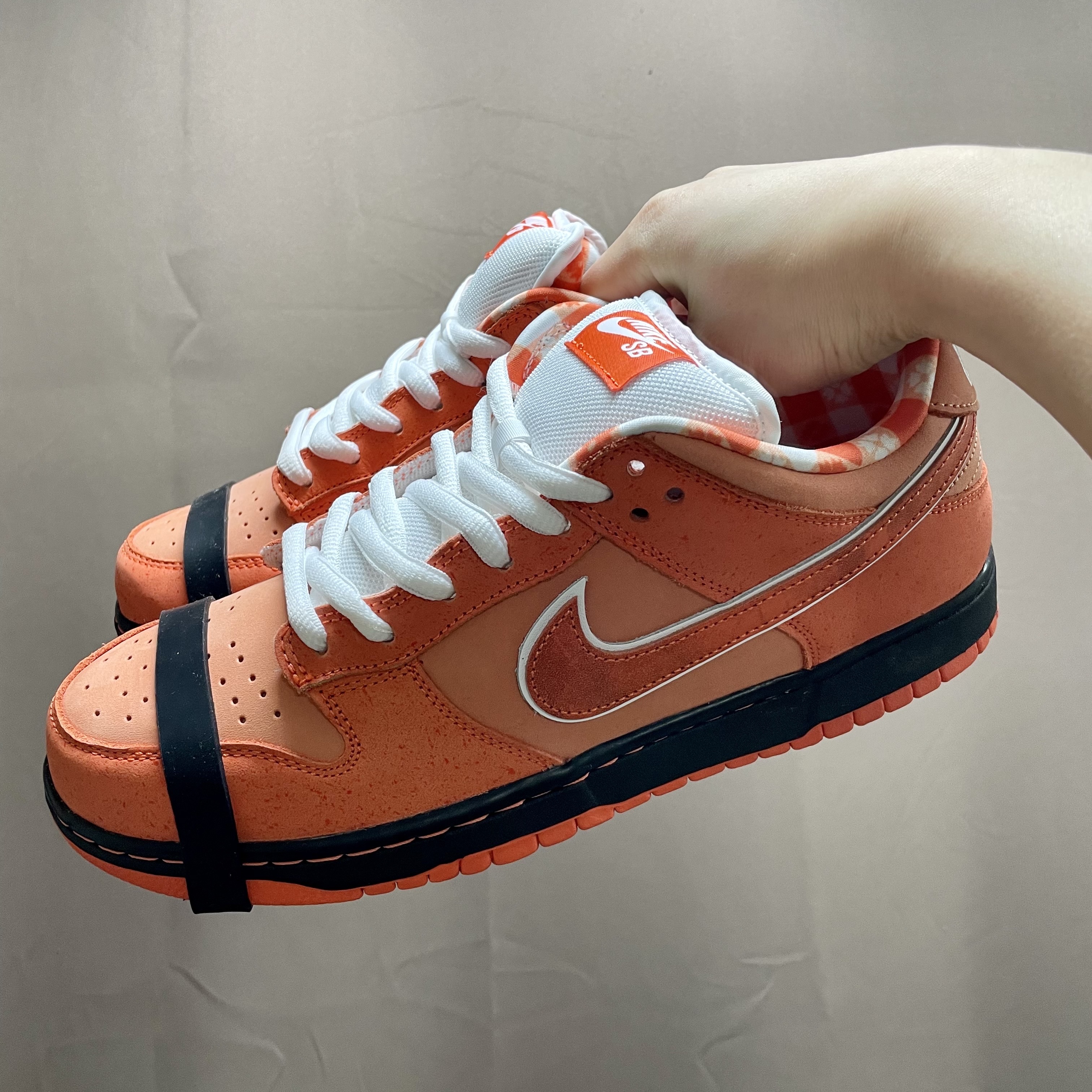 Nike x Concepts SB Dunk Low Orange Lobster (Regular Box) 착용 스타일 - 2