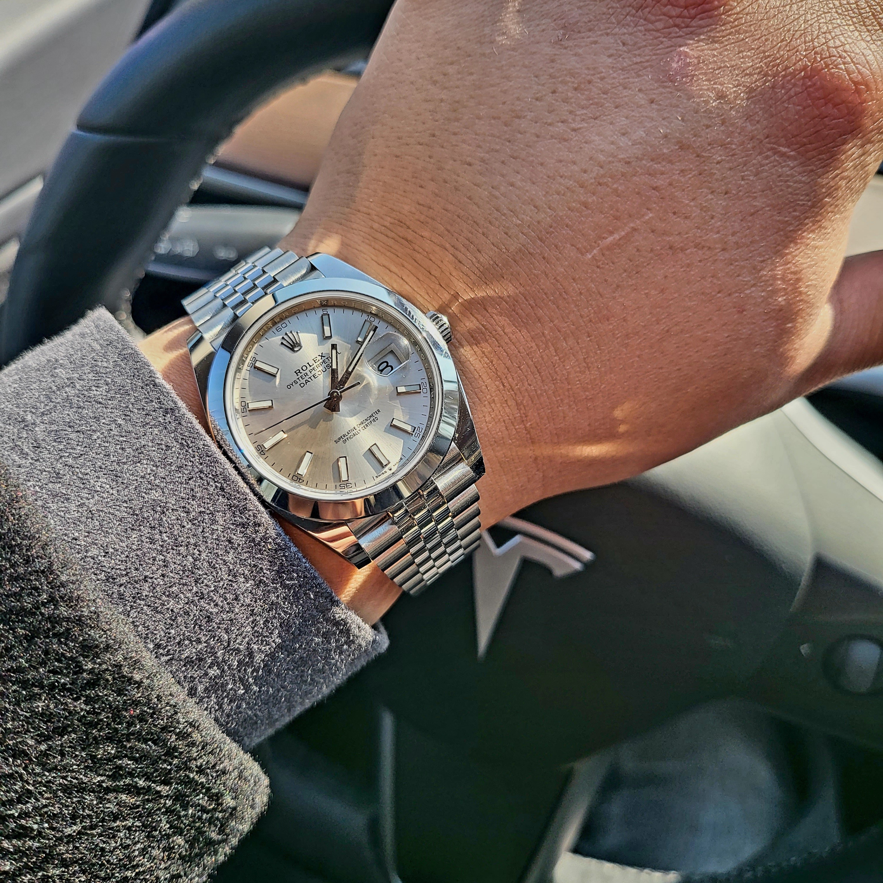 Rolex Datejust 41mm 126300 Silver Jubilee 착용 스타일 - 1